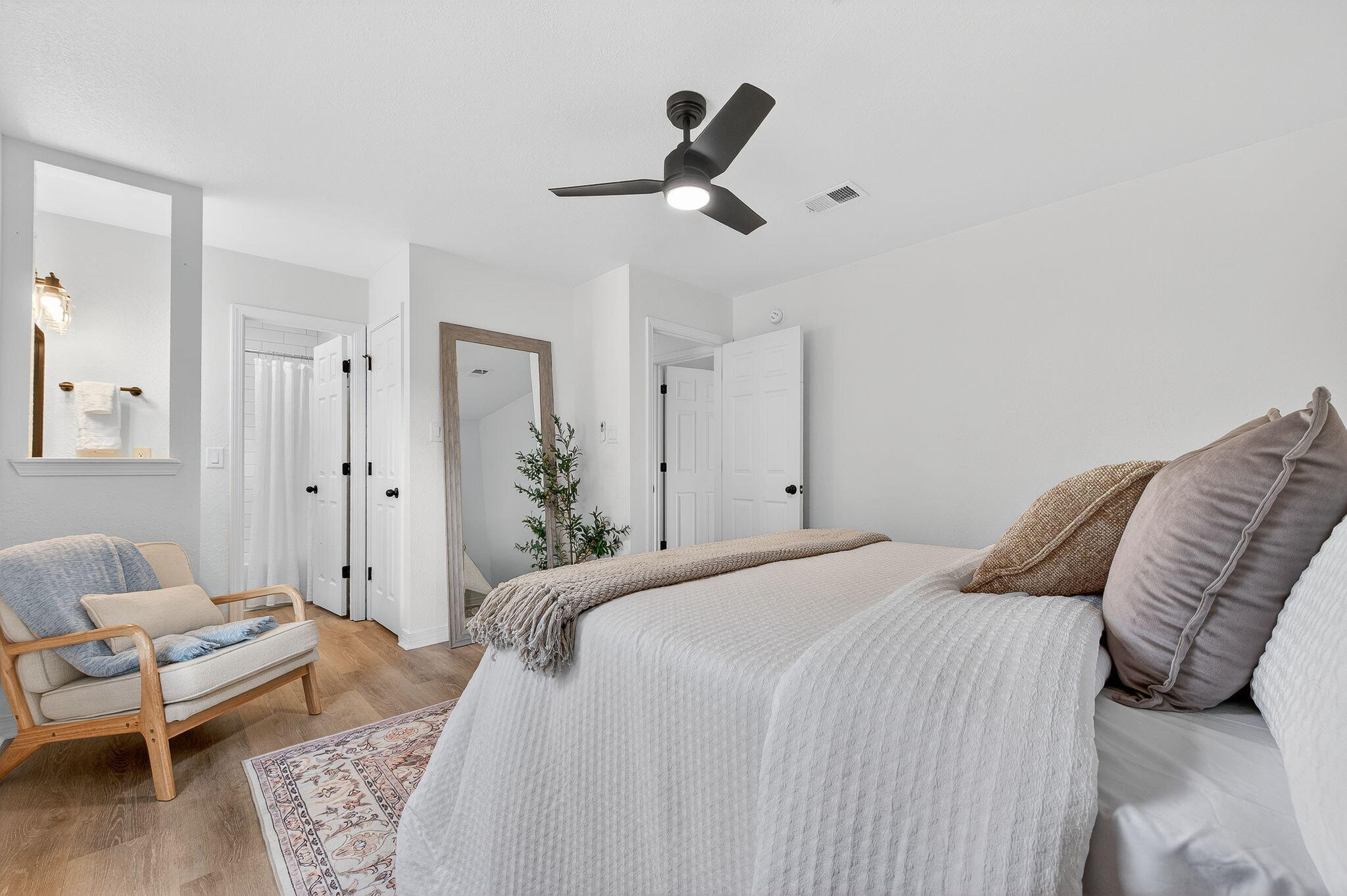 BELLVIEW PINES - Residential