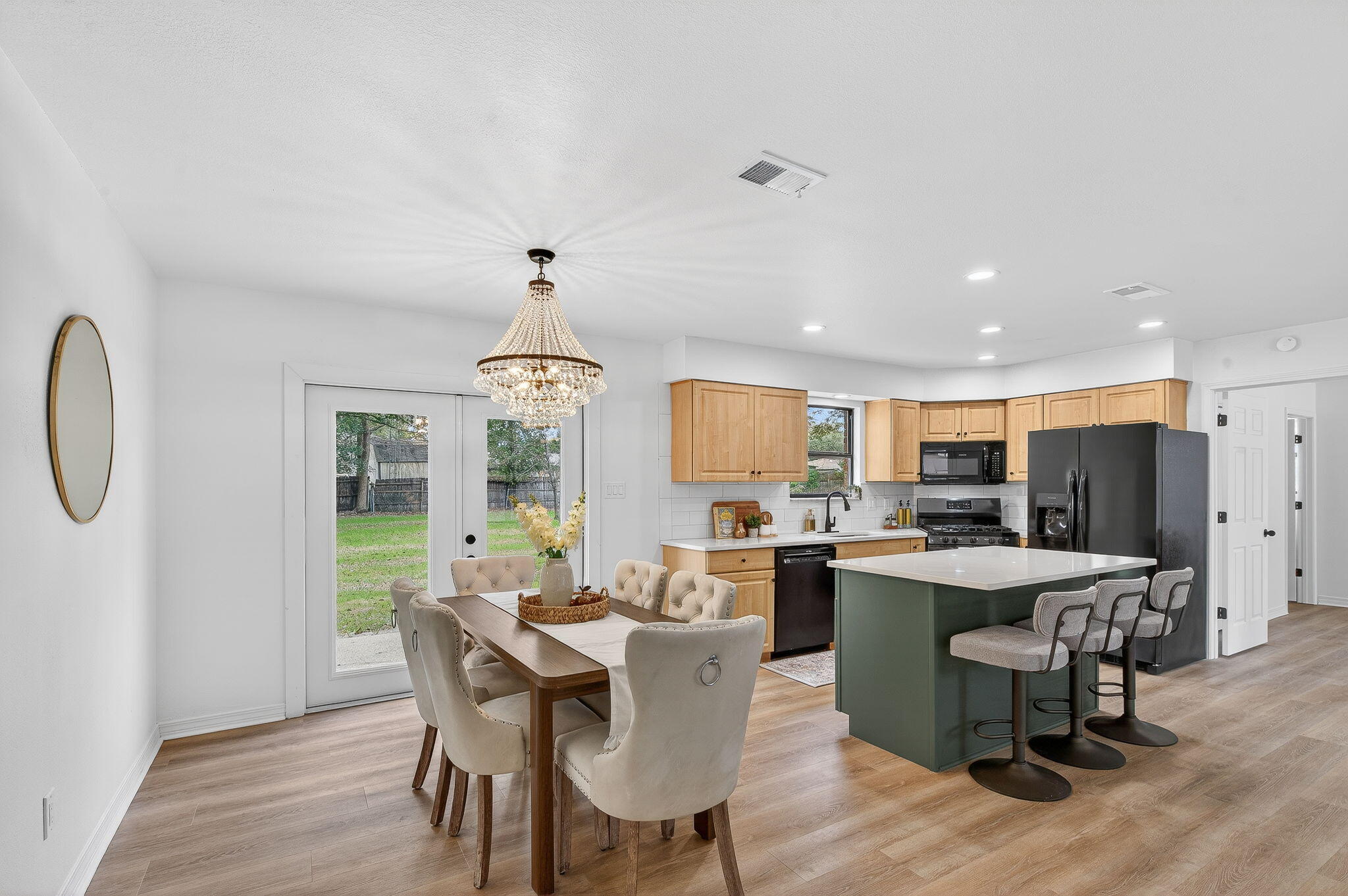 BELLVIEW PINES - Residential