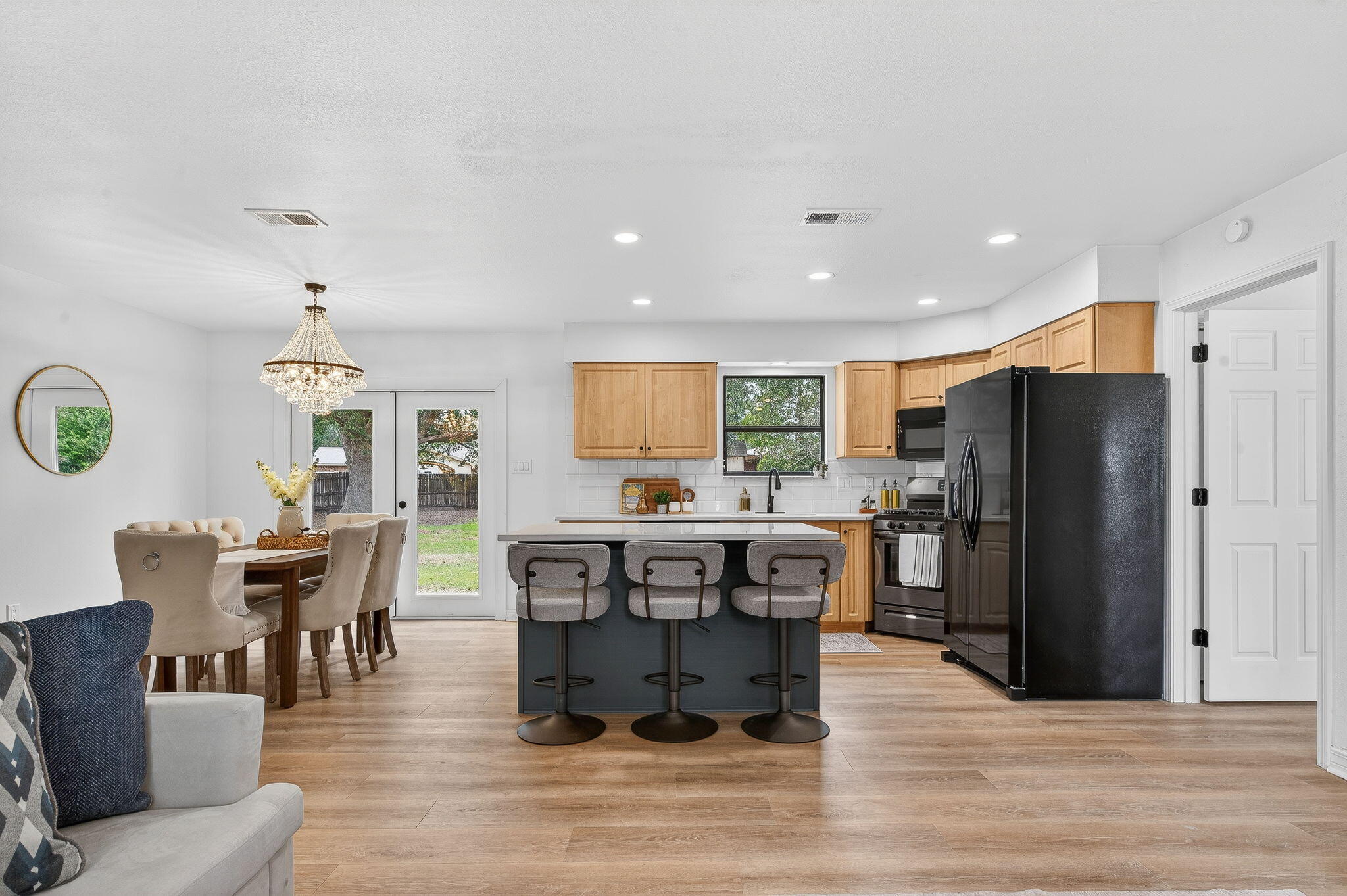 BELLVIEW PINES - Residential