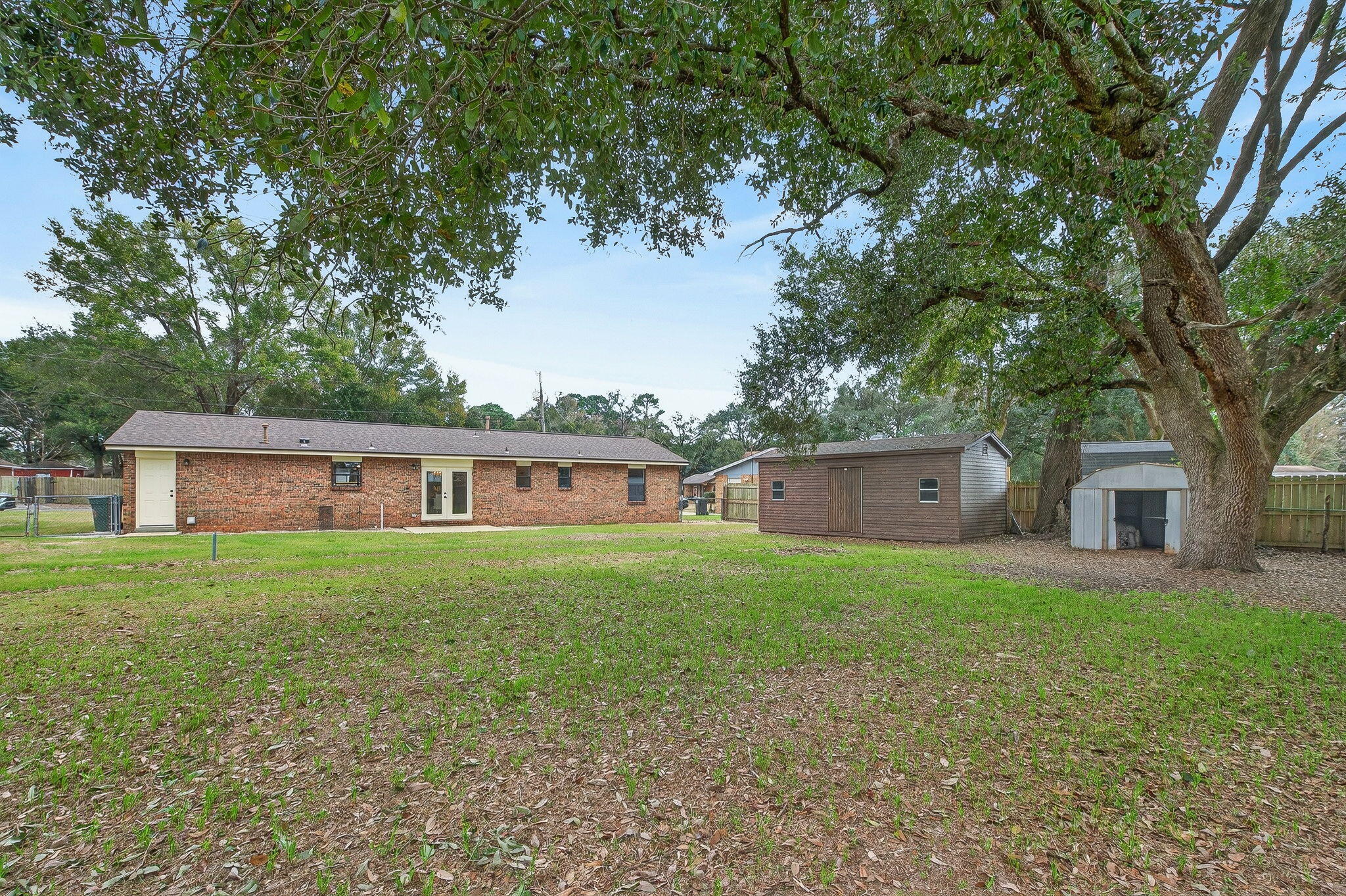 BELLVIEW PINES - Residential