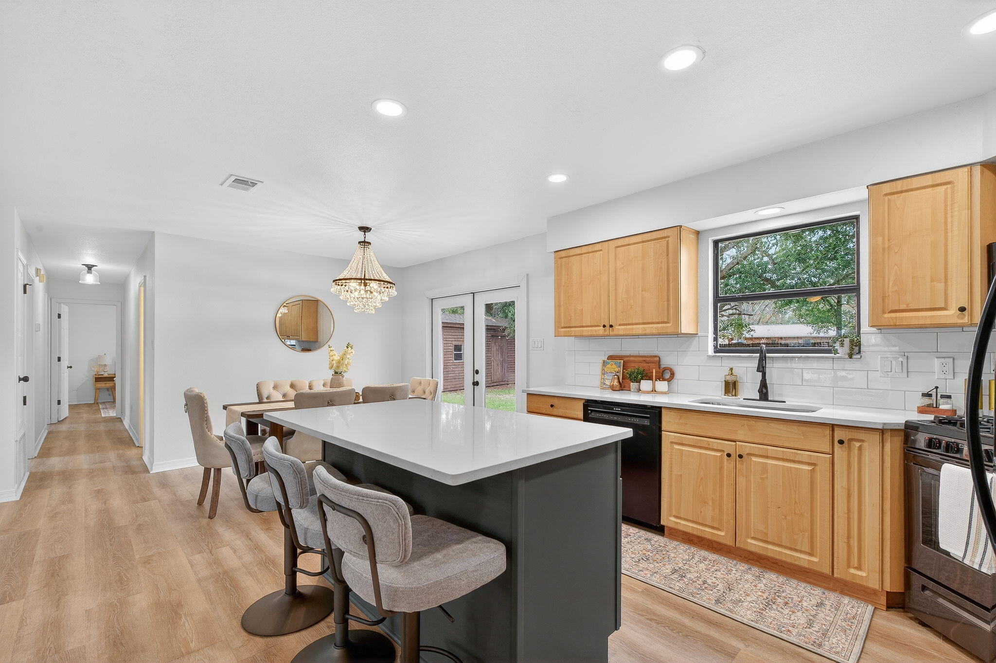 BELLVIEW PINES - Residential