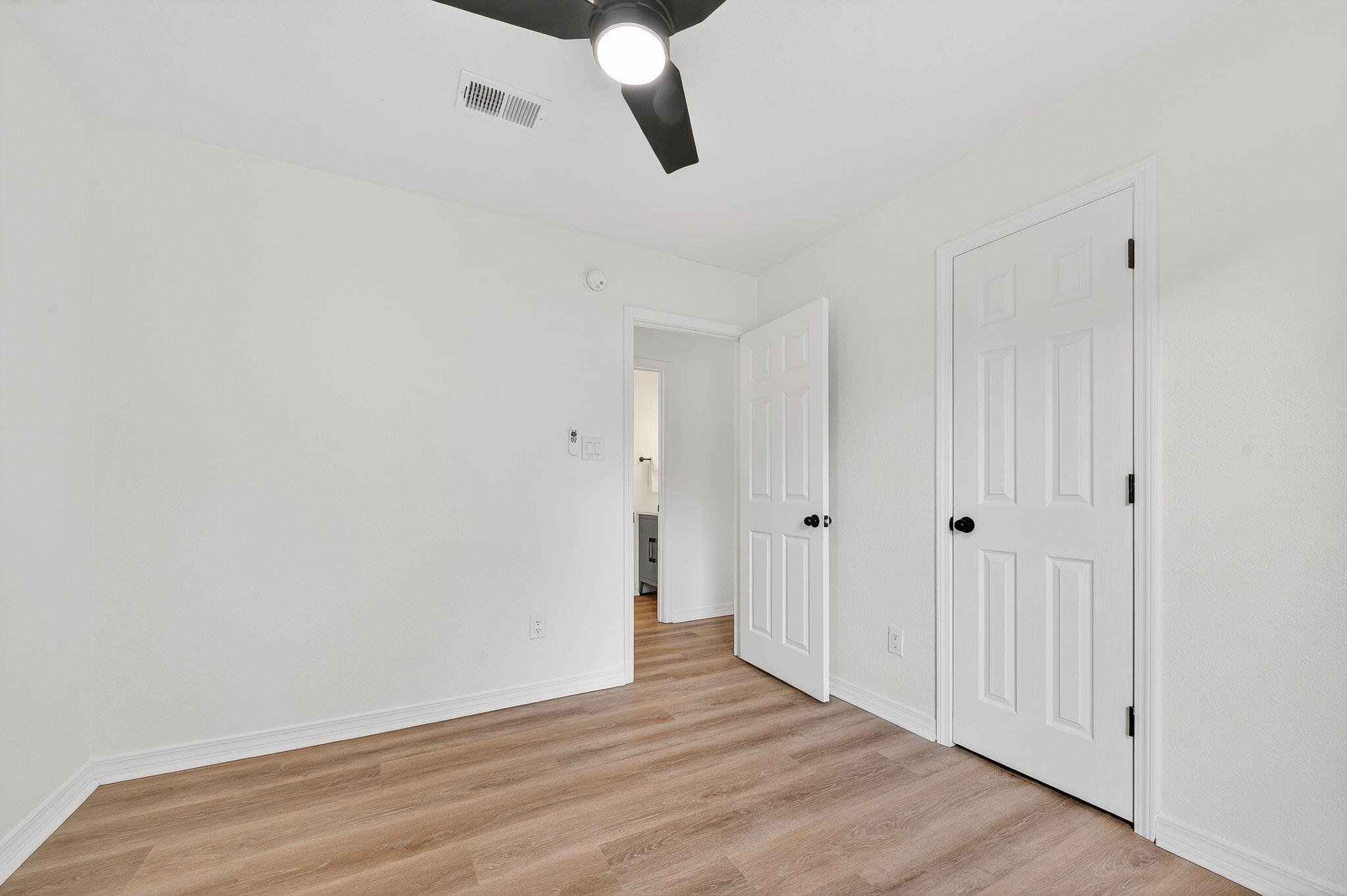 BELLVIEW PINES - Residential