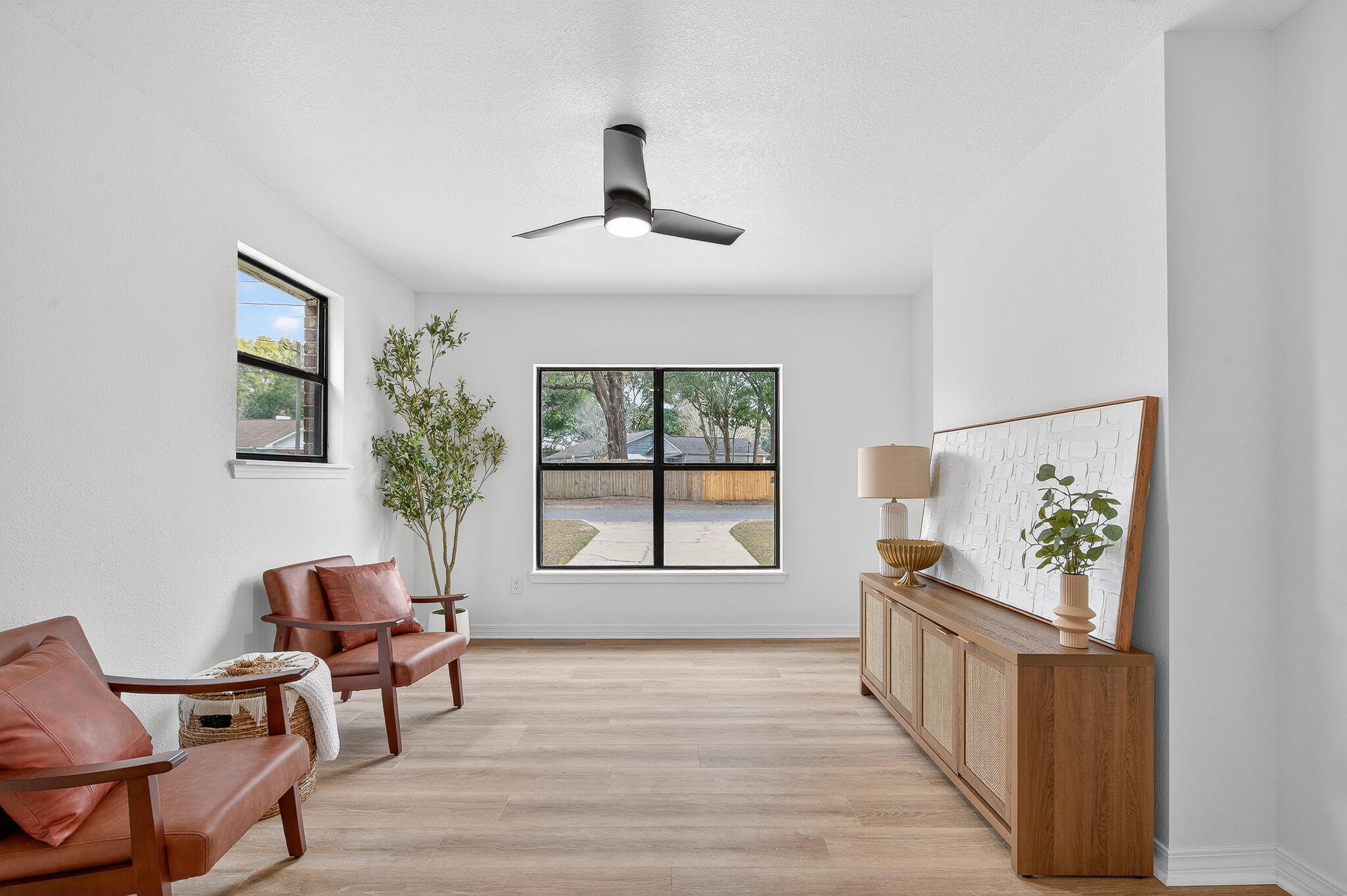 BELLVIEW PINES - Residential