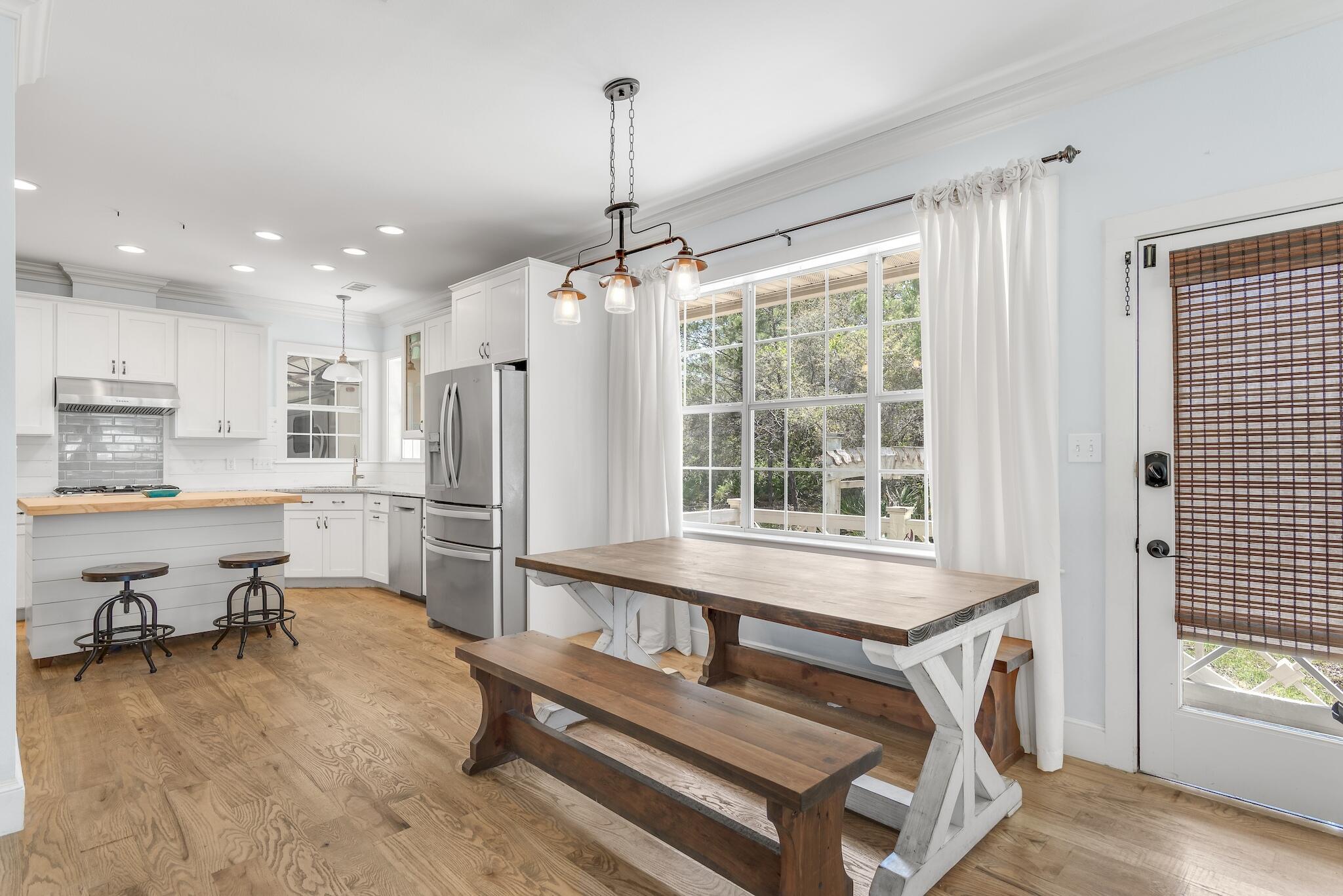 WOODLAND BAYOU ESTATES - Residential