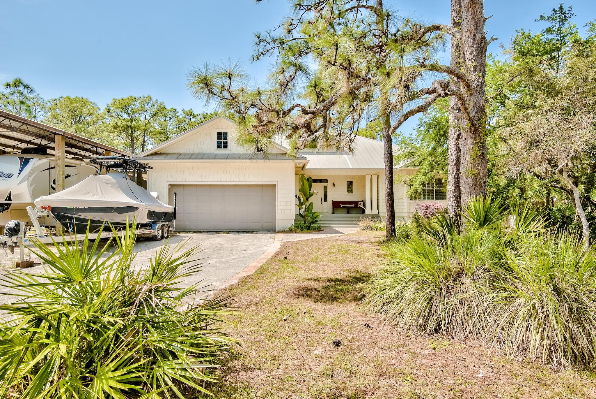 WOODLAND BAYOU ESTATES - Residential