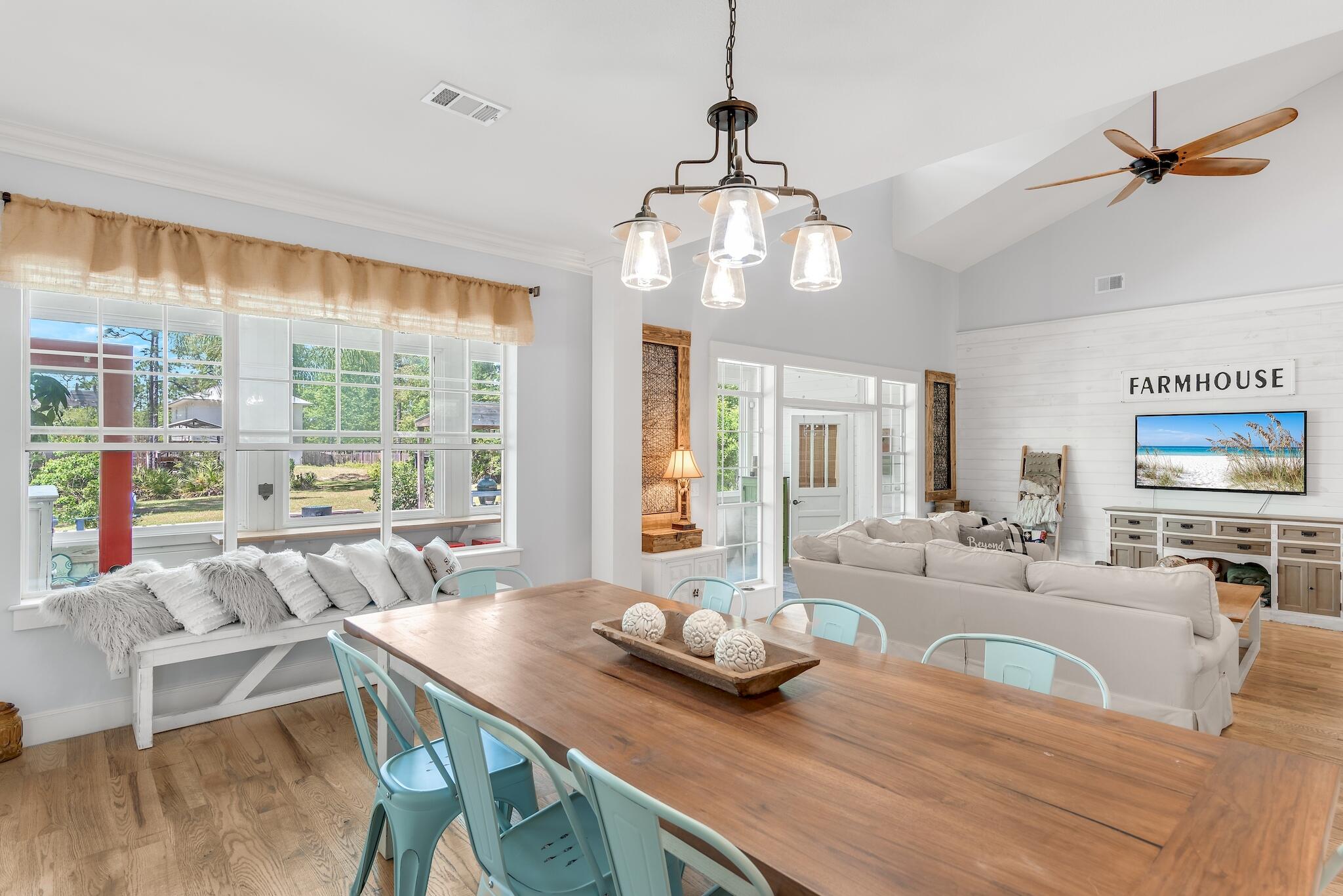 WOODLAND BAYOU ESTATES - Residential