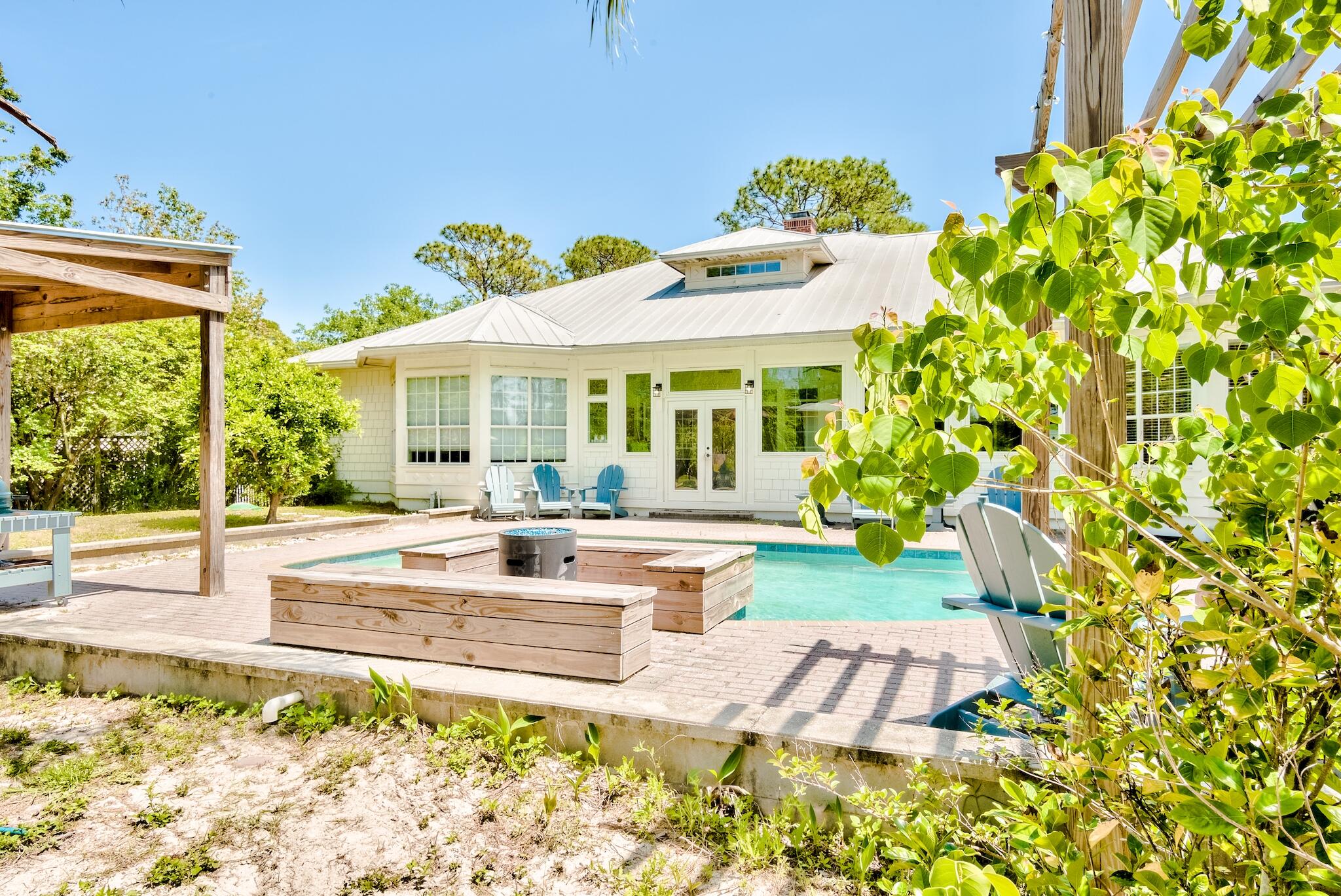 WOODLAND BAYOU ESTATES - Residential