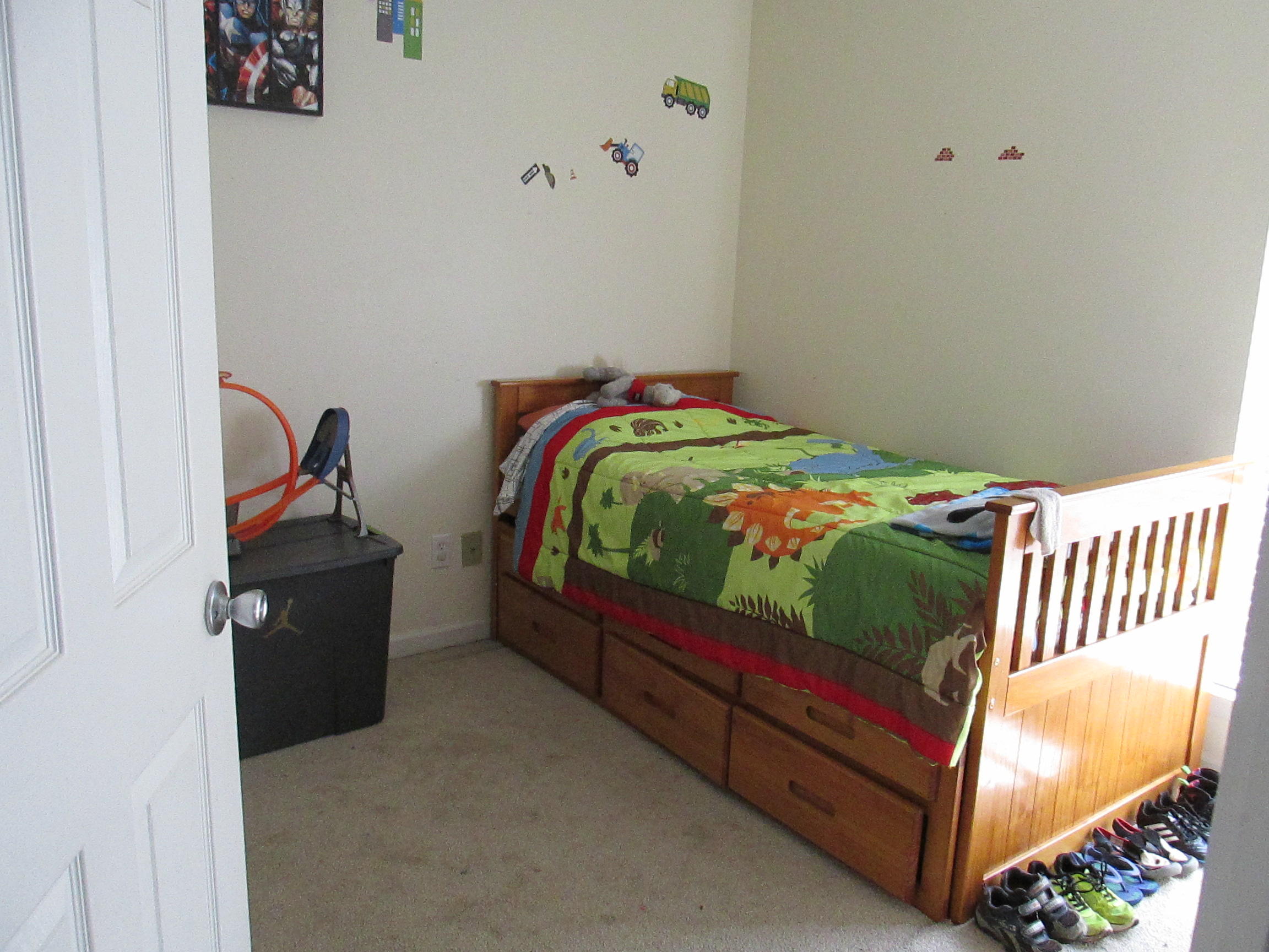 MALIBU GARDENS - Residential Lease