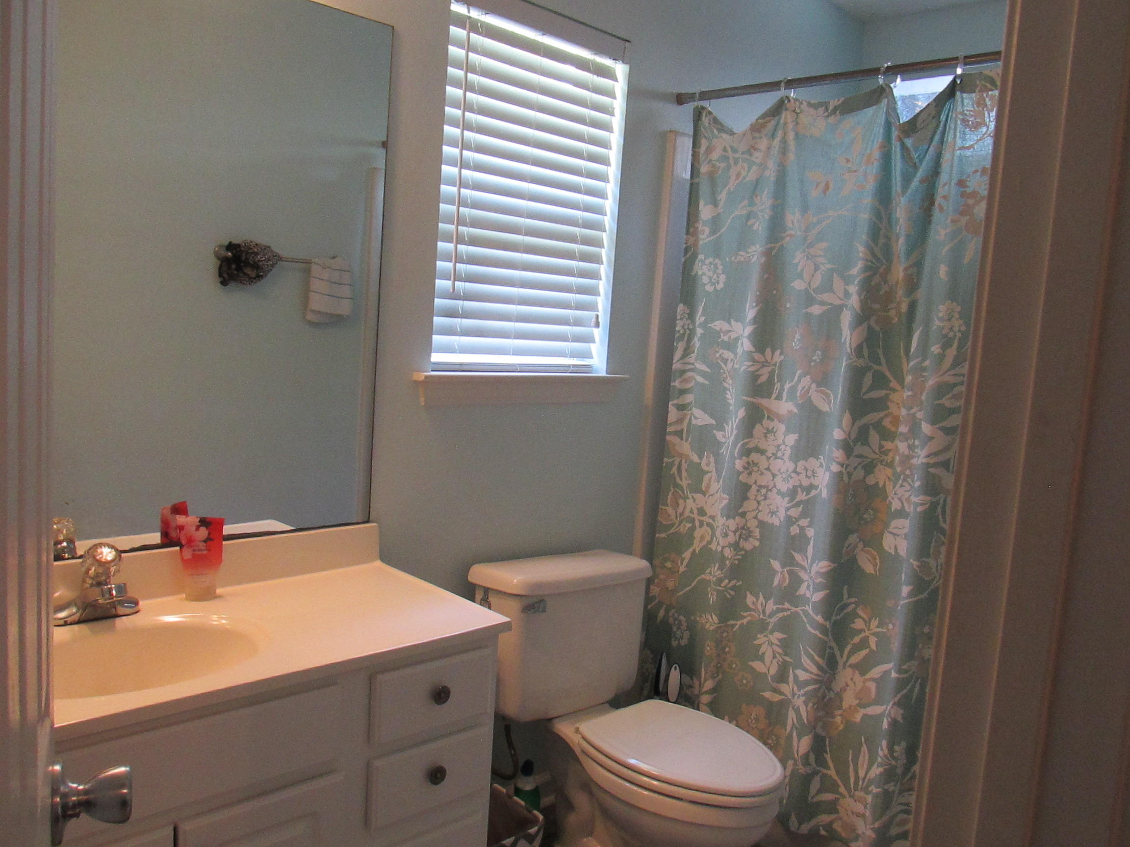 MALIBU GARDENS - Residential Lease