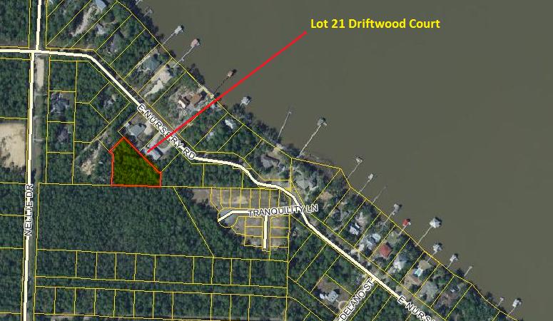 Large (almost 1 acre ) lot in quiet area and near Bay with possible Bay views.Only a short stroll to Kellogg Park on the bay. Location is convenient to shopping, restaurants and beaches. Great area with nice homes in in heart of Santa Rosa beach. Owner has already mitigated wetlands and constructed a nice entrance to property. This lot is perfect for person looking for privacy and convenient location.