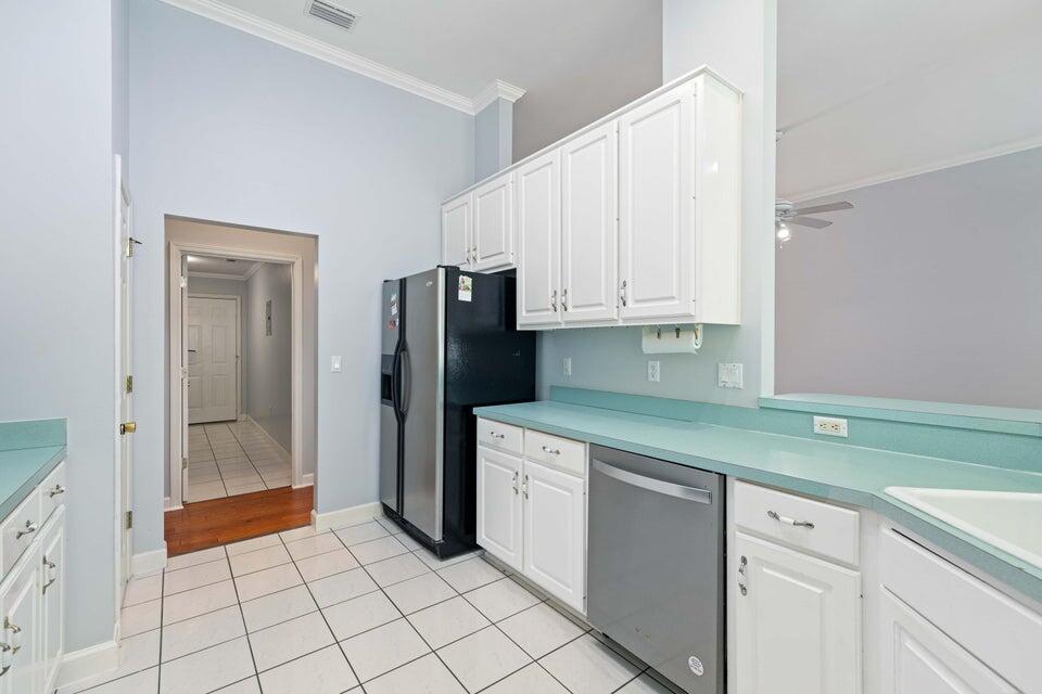 ROCKY BAYOU ESTATES 12B - Residential Lease
