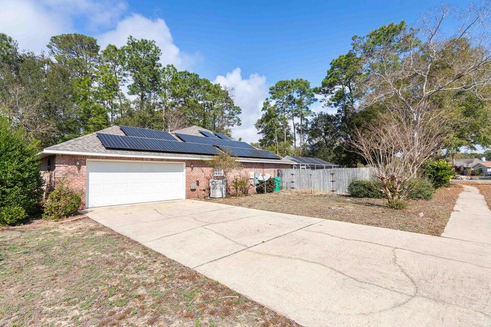 ROCKY BAYOU ESTATES 12B - Residential Lease