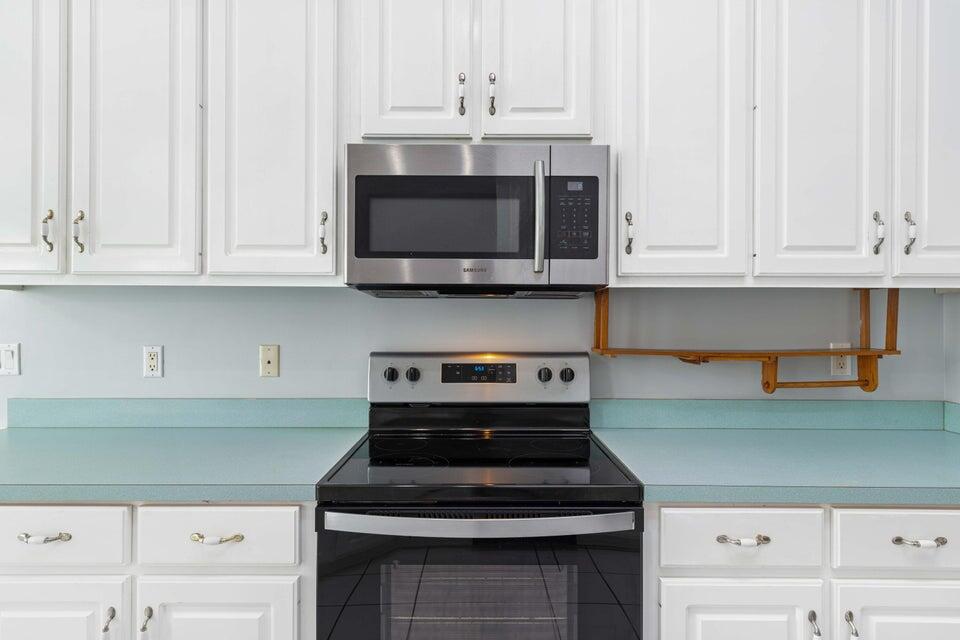 ROCKY BAYOU ESTATES 12B - Residential Lease