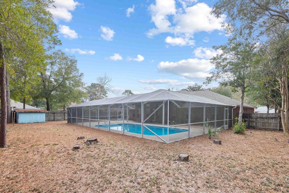 ROCKY BAYOU ESTATES 12B - Residential Lease