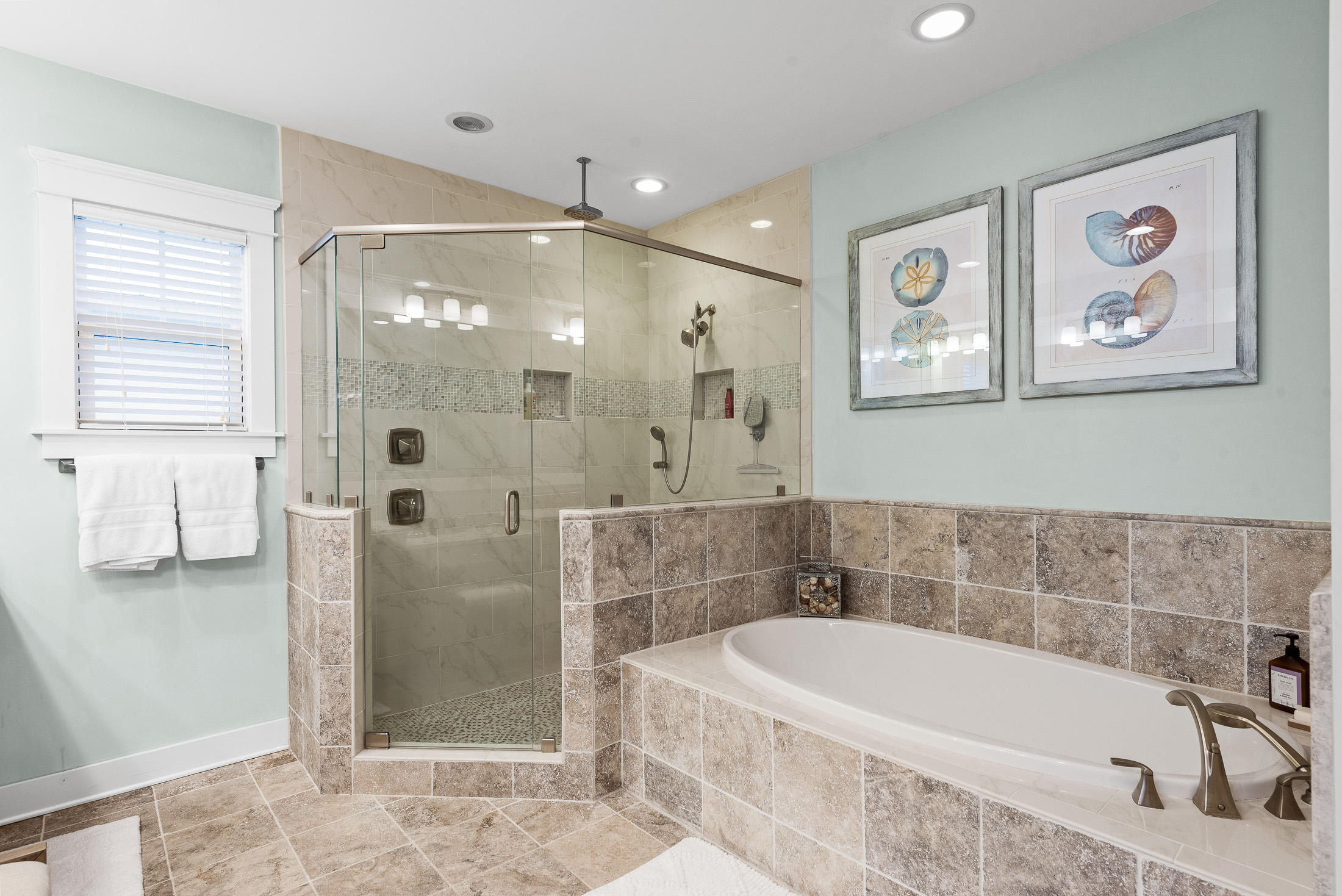 HIGHLAND PARKS - Residential