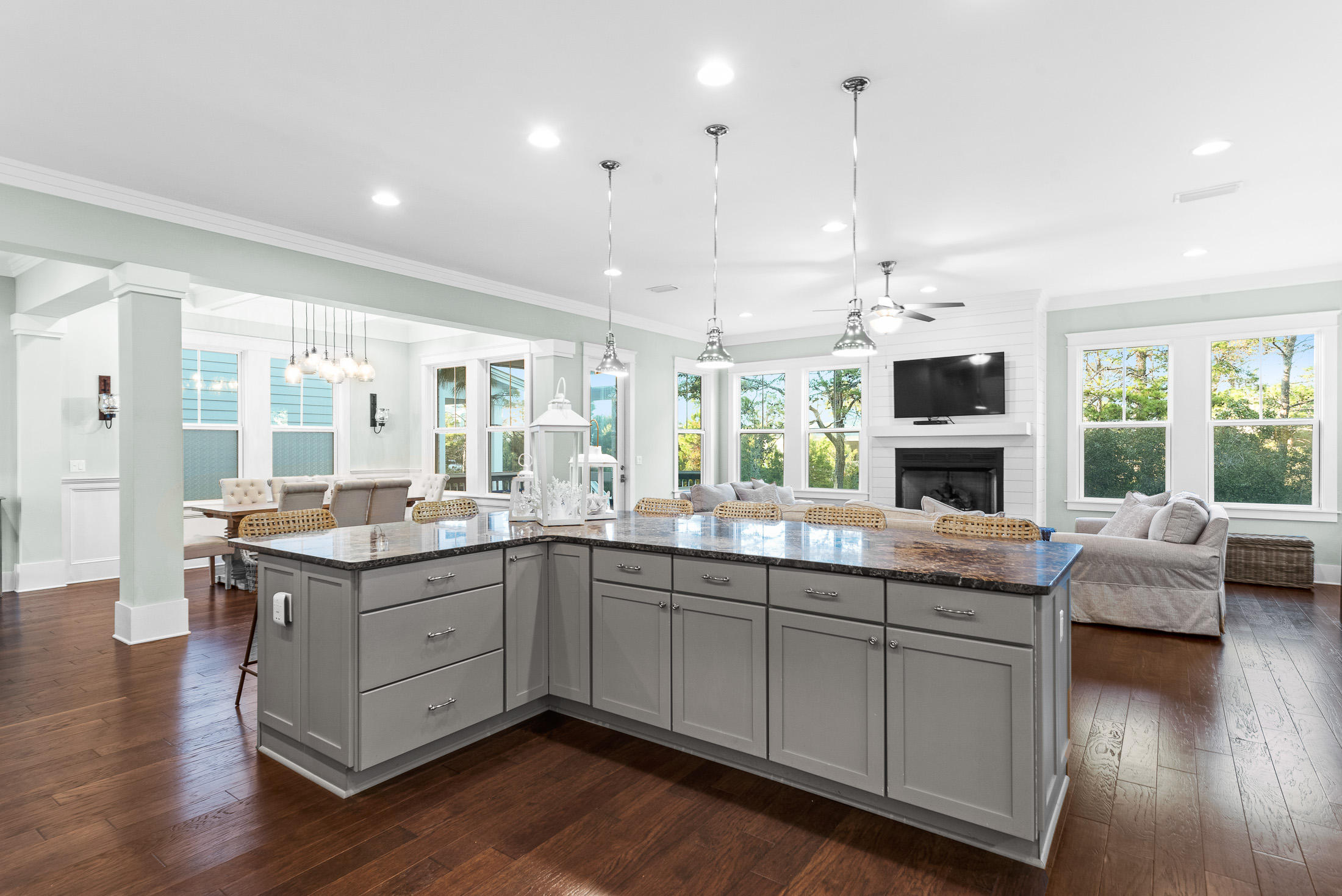 HIGHLAND PARKS - Residential