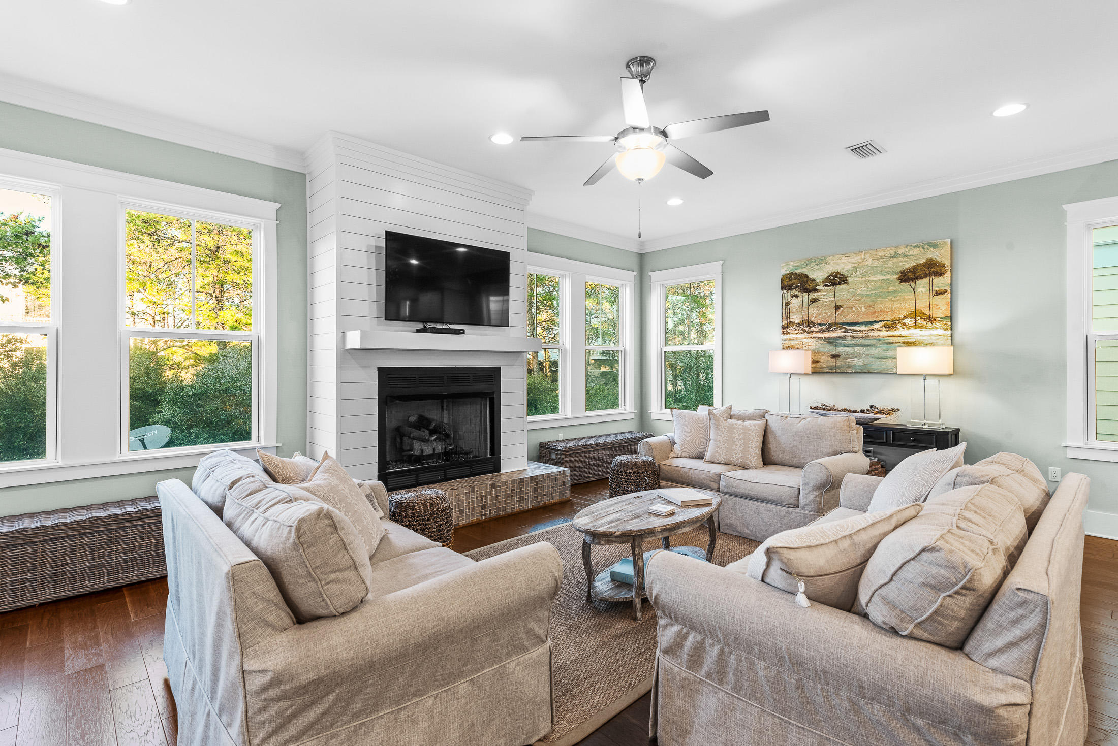 HIGHLAND PARKS - Residential