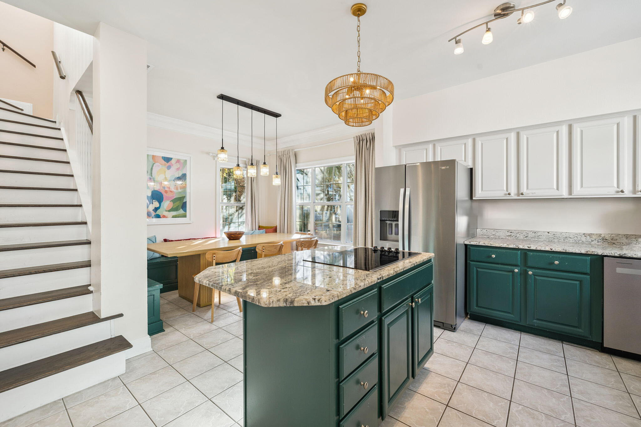 CRYSTAL SHORES - Residential