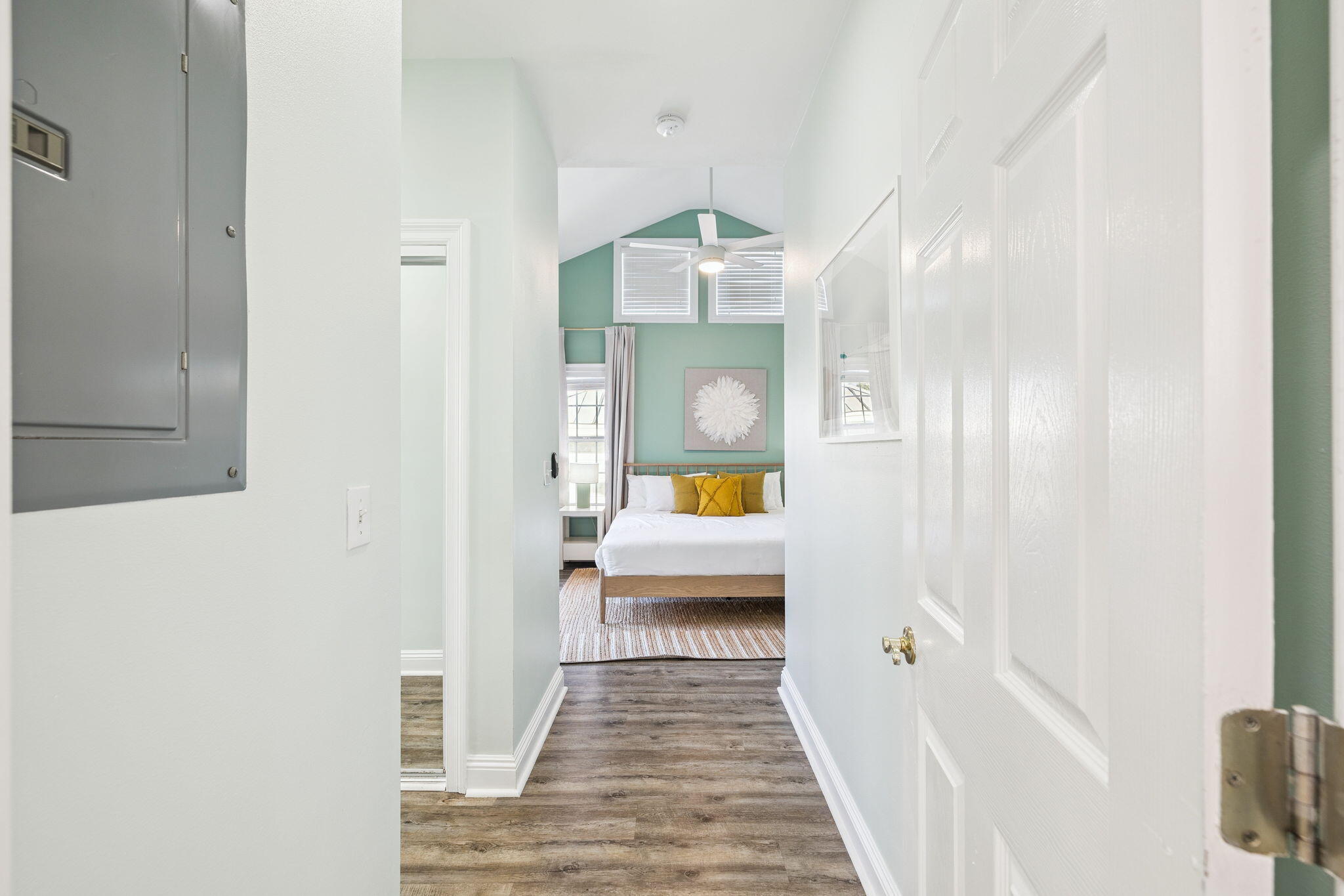 CRYSTAL SHORES - Residential