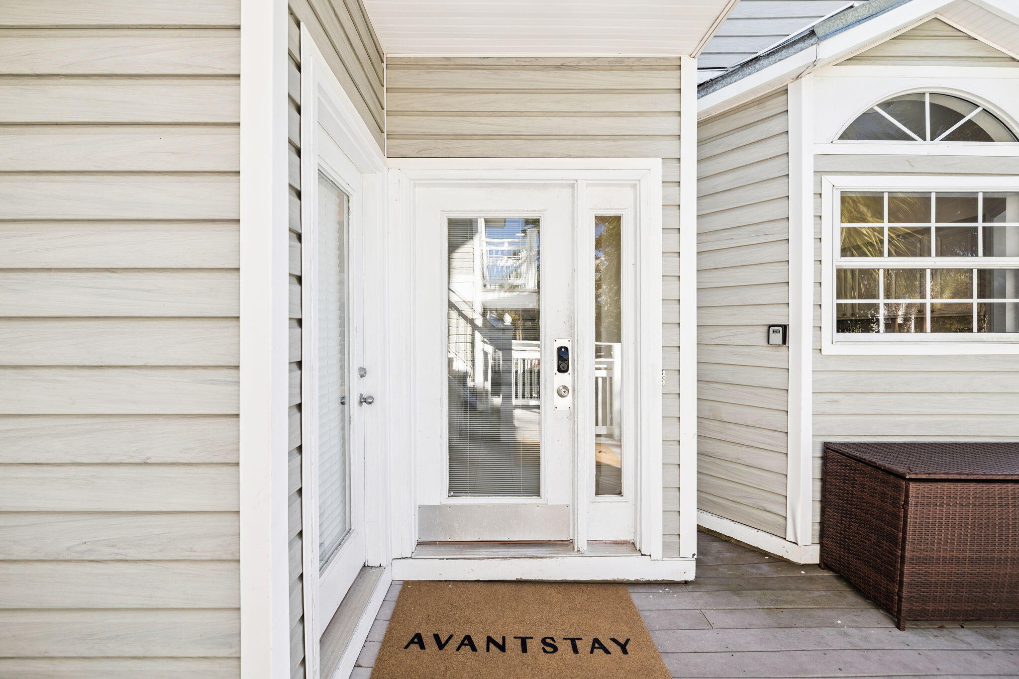 CRYSTAL SHORES - Residential