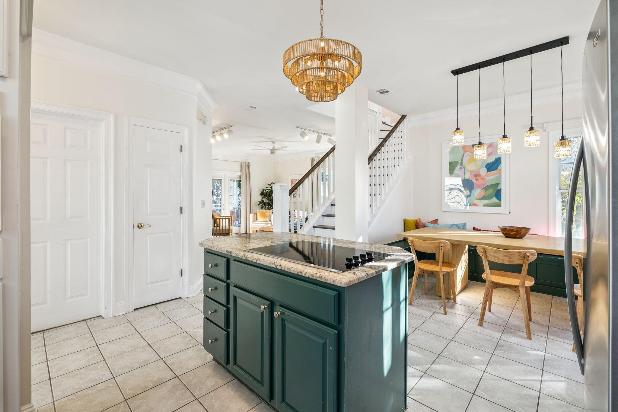 CRYSTAL SHORES - Residential