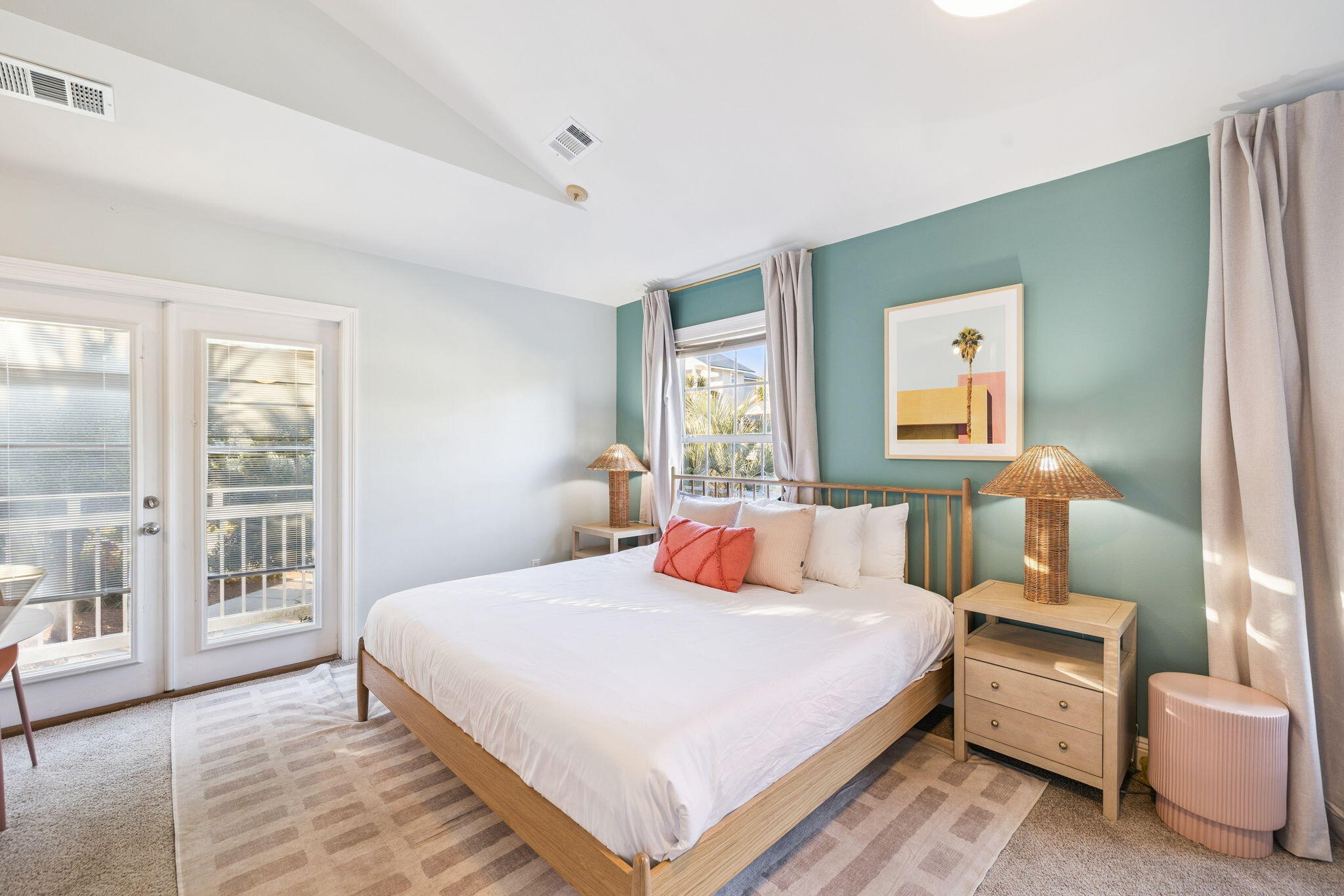 CRYSTAL SHORES - Residential