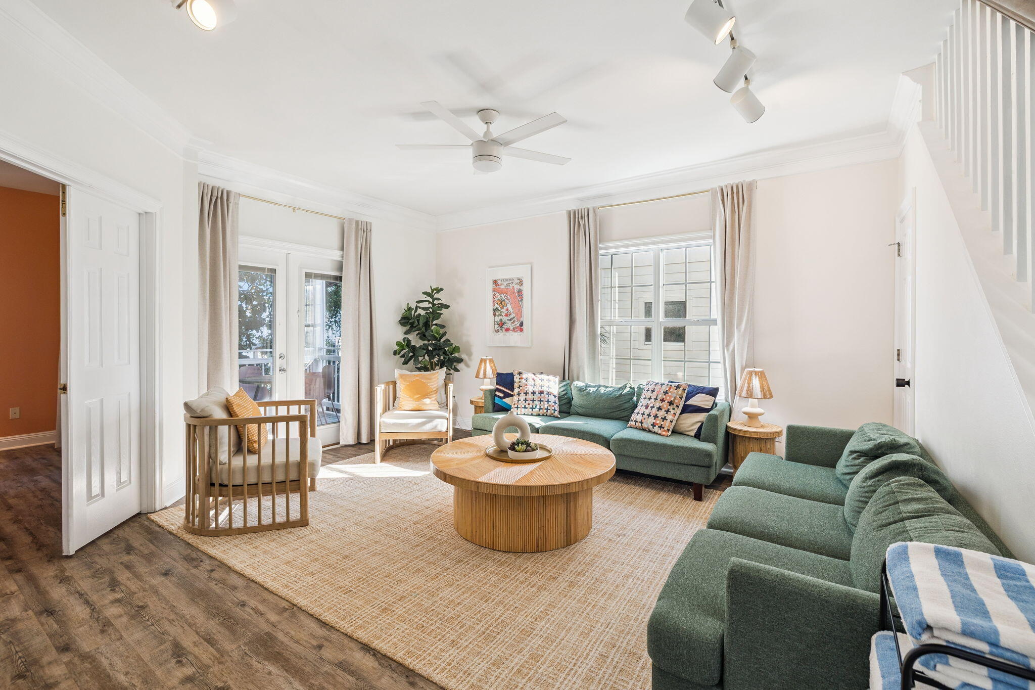 CRYSTAL SHORES - Residential