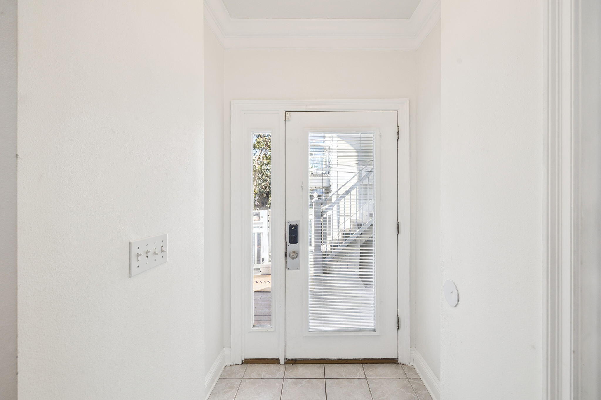 CRYSTAL SHORES - Residential