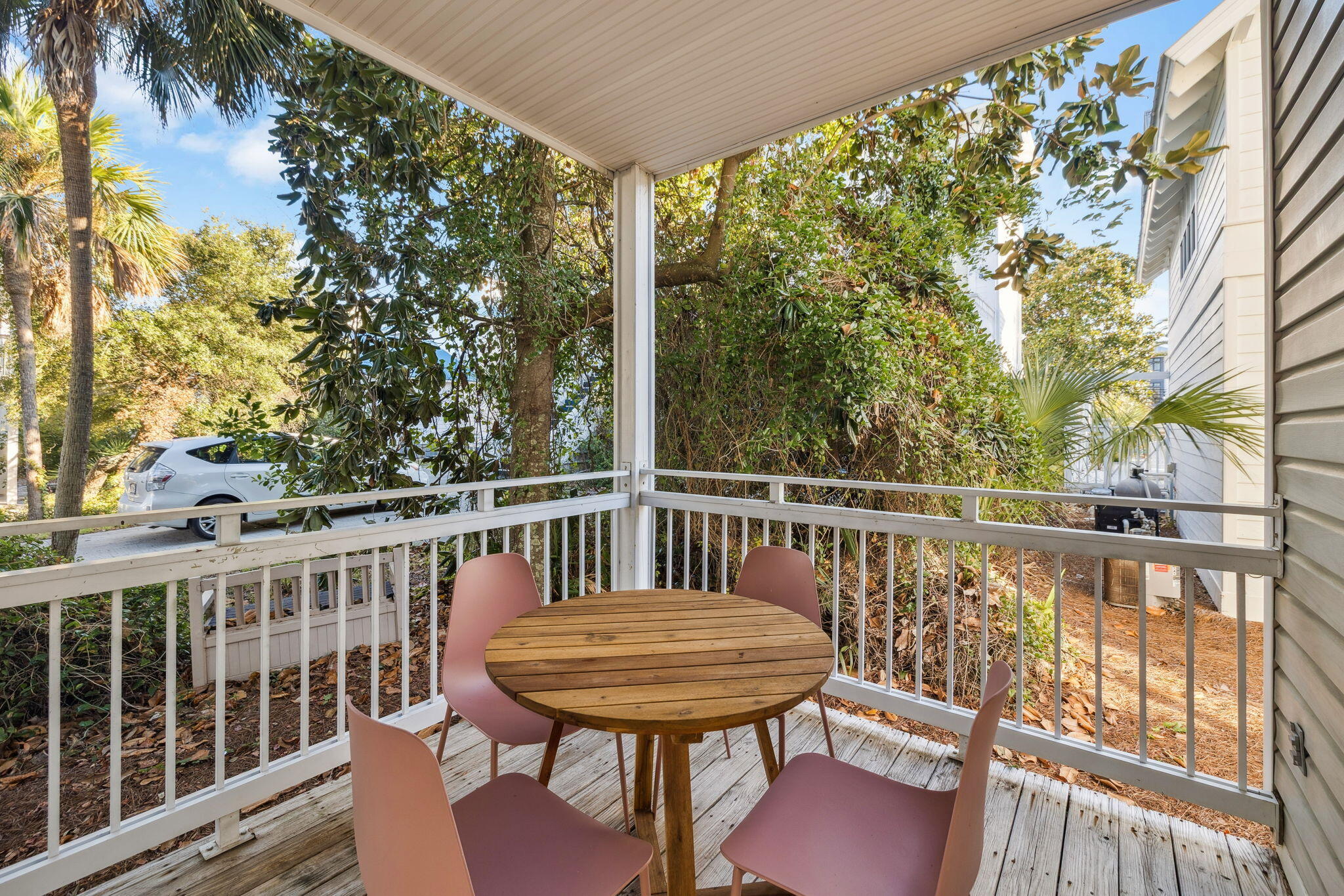 CRYSTAL SHORES - Residential