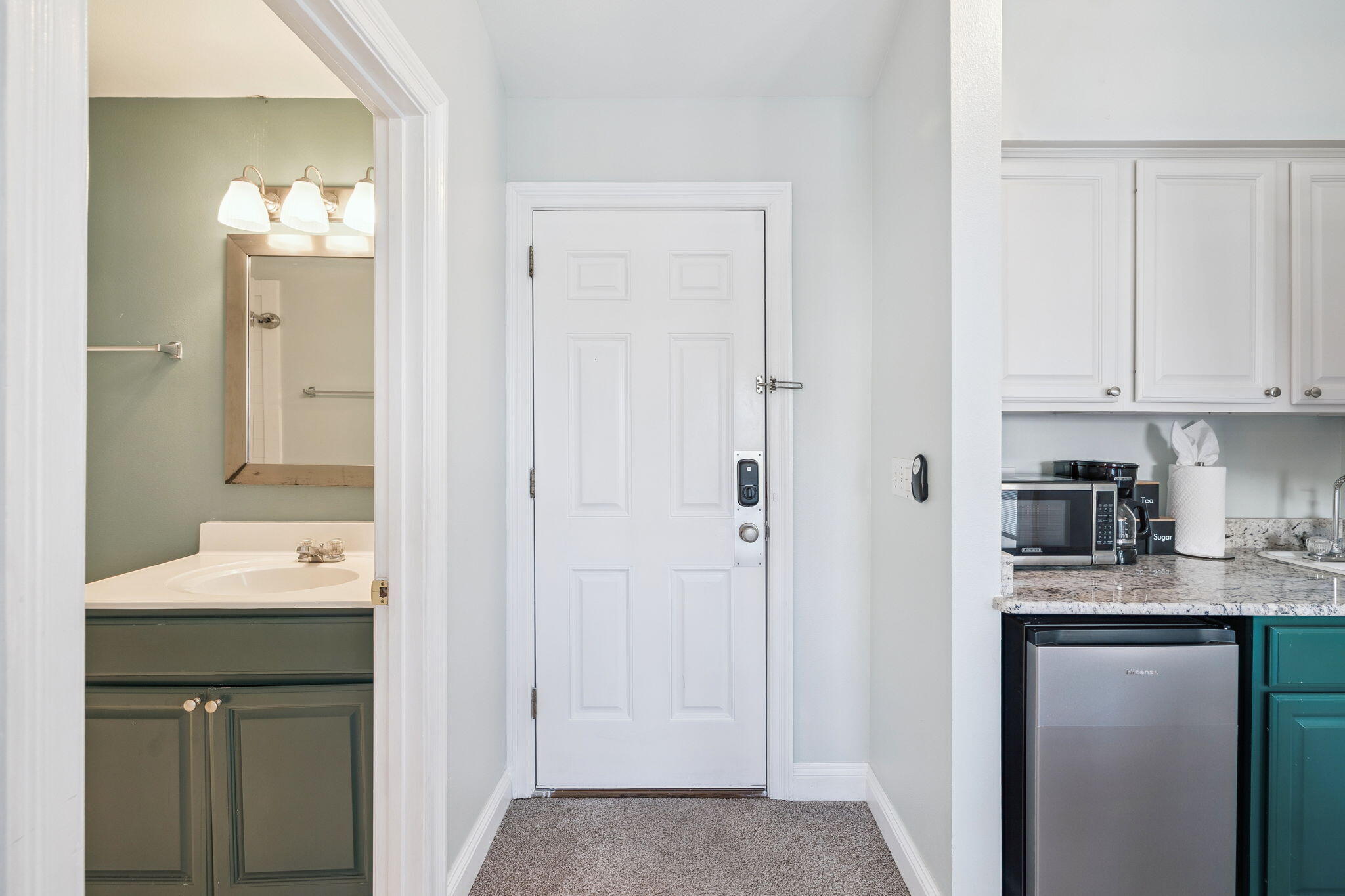 CRYSTAL SHORES - Residential