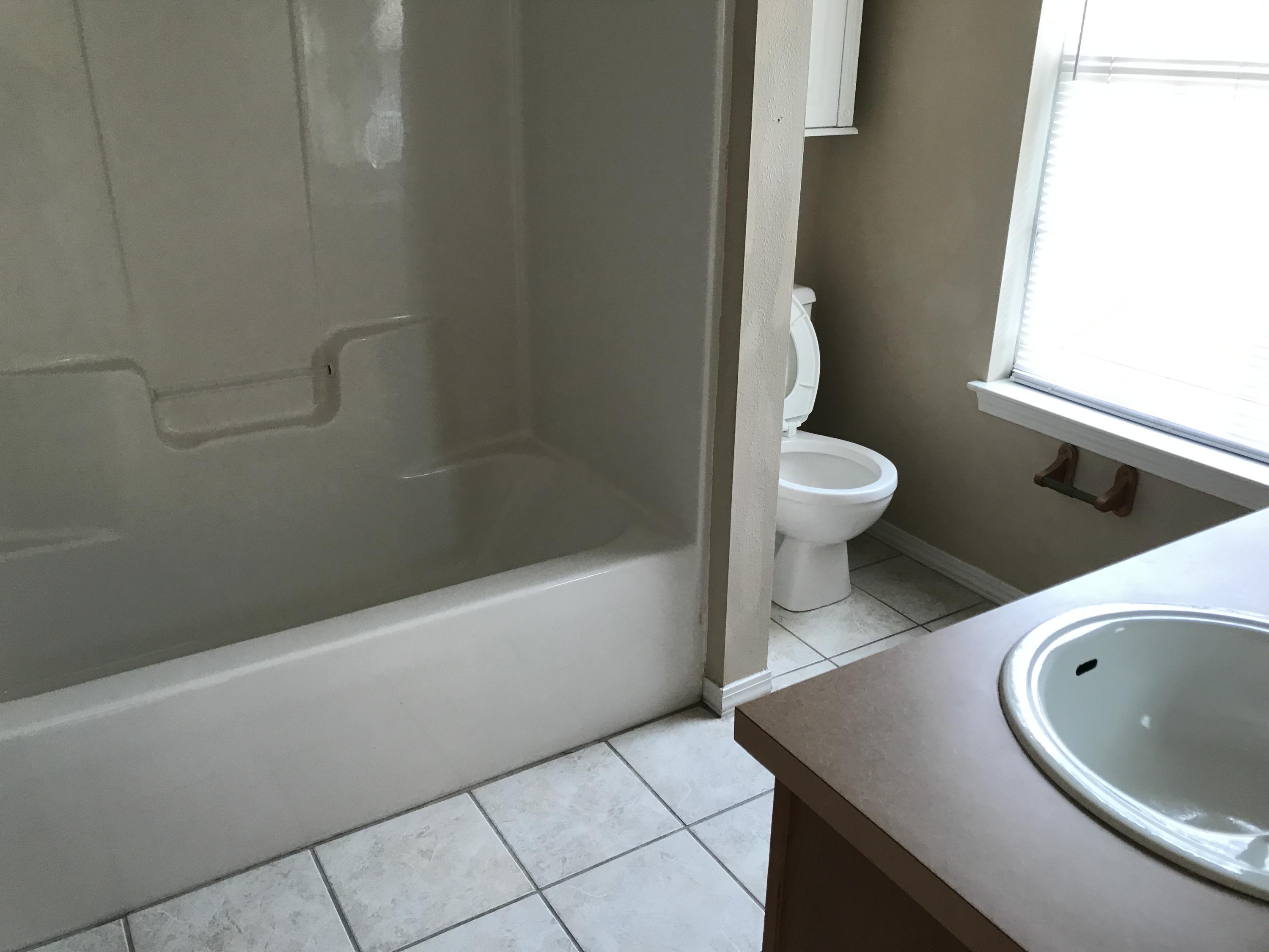 FOREST OAKS PH 3 - Residential Lease
