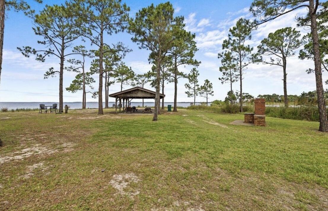 RAINTREE ESTATES - Residential Lease