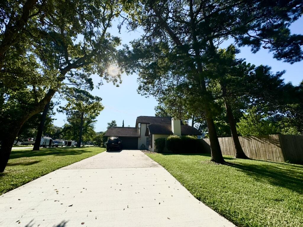 RAINTREE ESTATES - Residential Lease