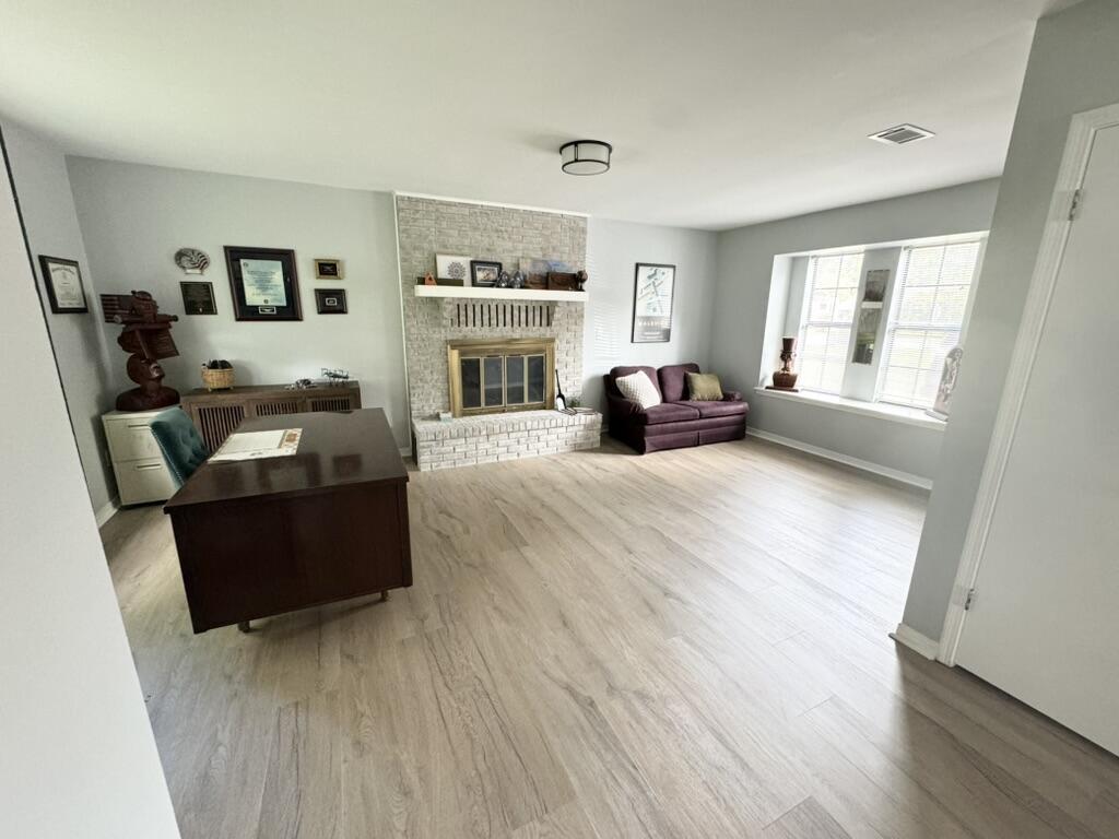 RAINTREE ESTATES - Residential Lease