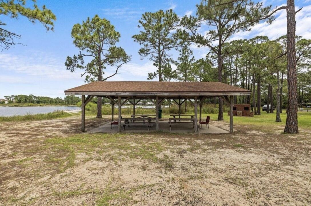 RAINTREE ESTATES - Residential Lease