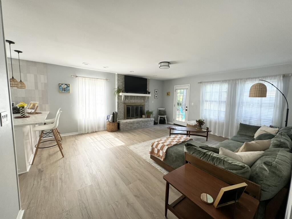 RAINTREE ESTATES - Residential Lease