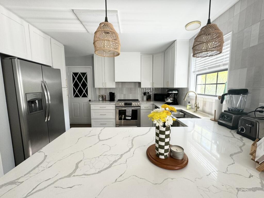 RAINTREE ESTATES - Residential Lease