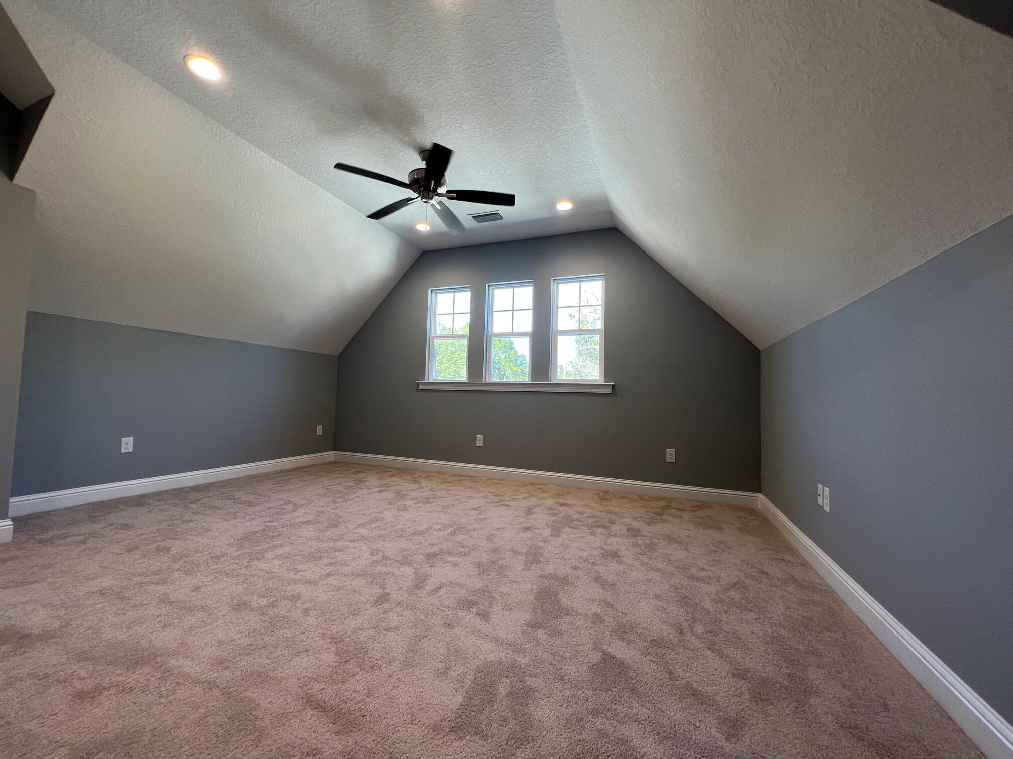 LAUREL OAKS S/D - Residential Lease