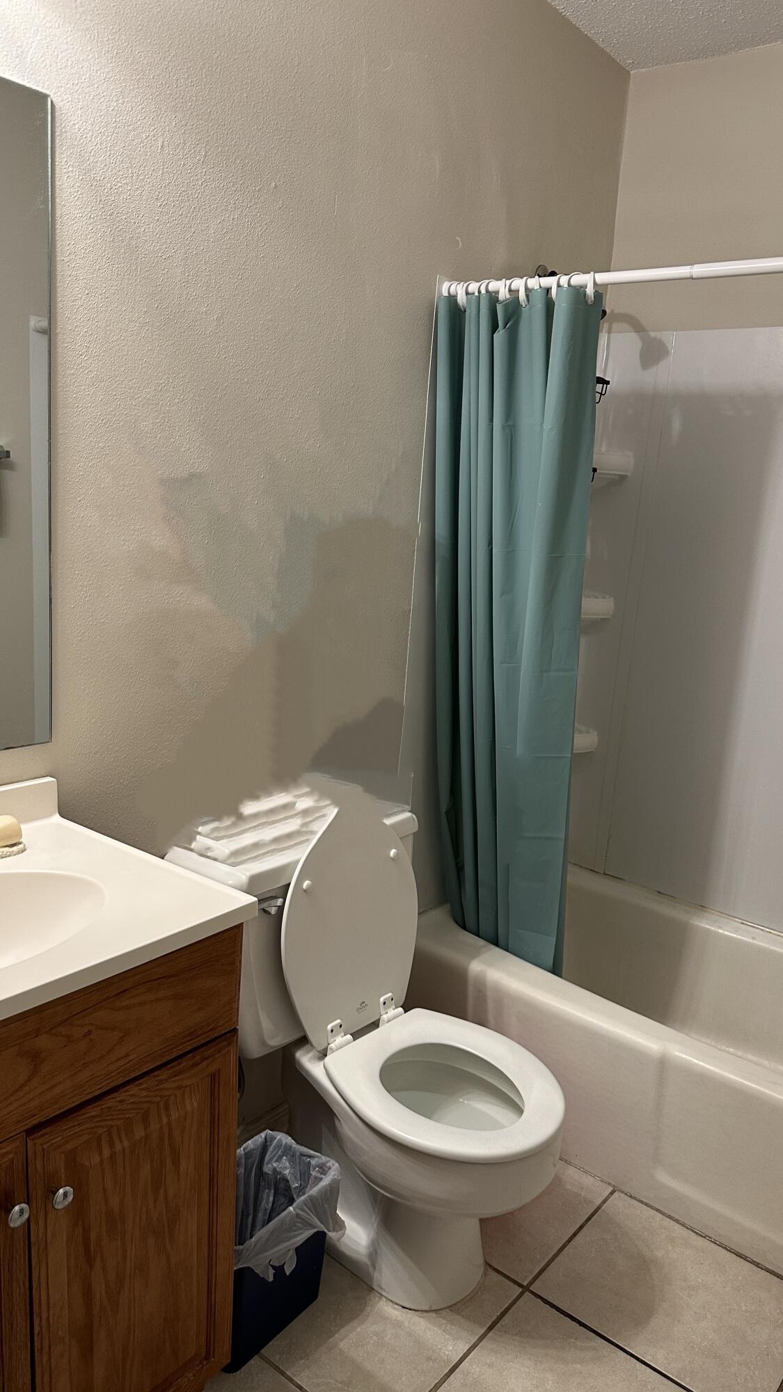 LOT 1 BLK 1 RACETRACK RD S/D - Residential