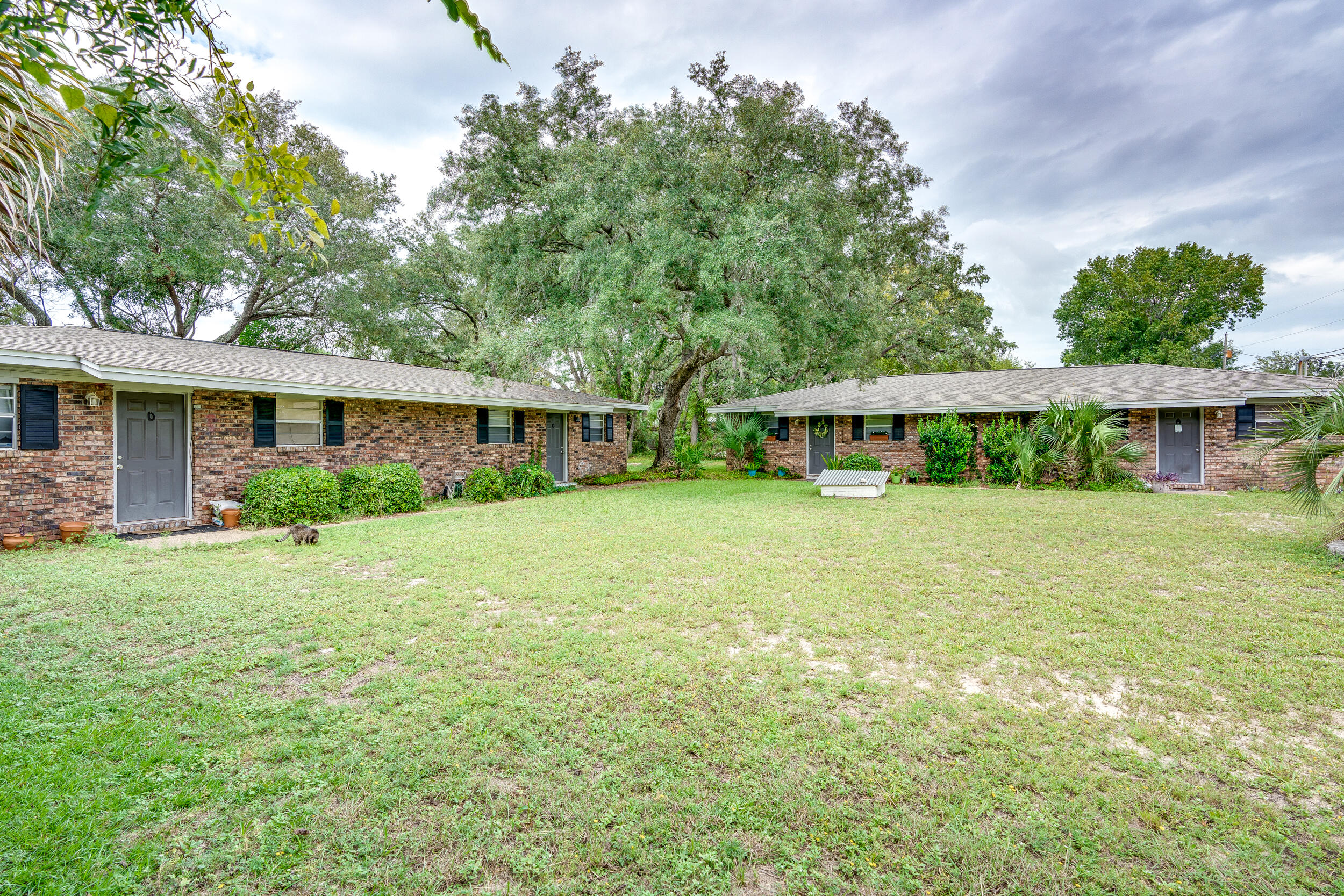 LOT 1 BLK 1 RACETRACK RD S/D - Residential