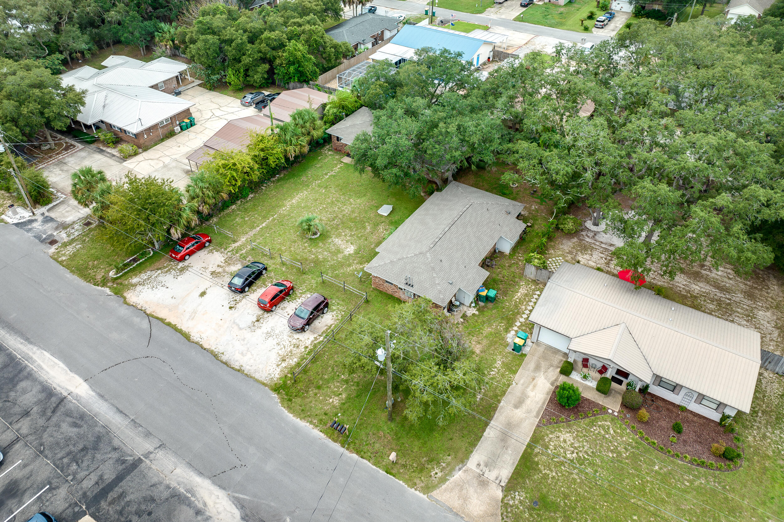 LOT 1 BLK 1 RACETRACK RD S/D - Residential