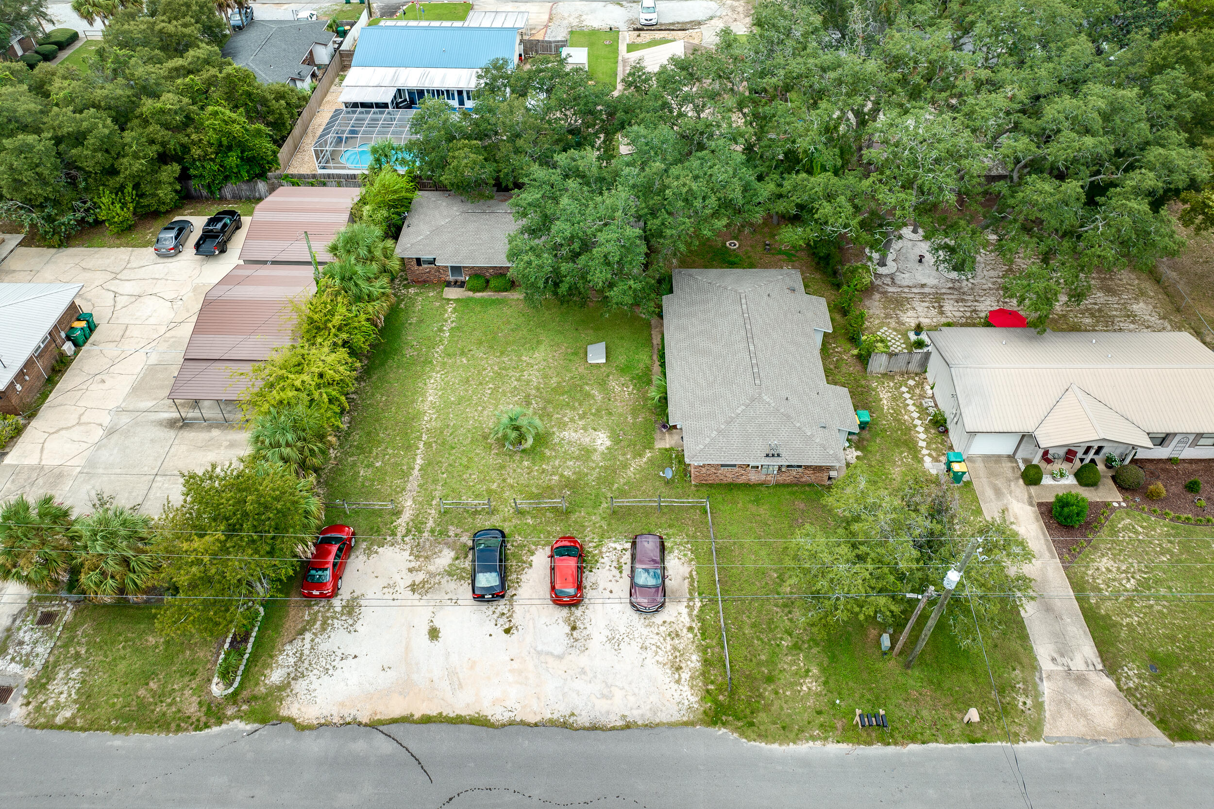 LOT 1 BLK 1 RACETRACK RD S/D - Residential