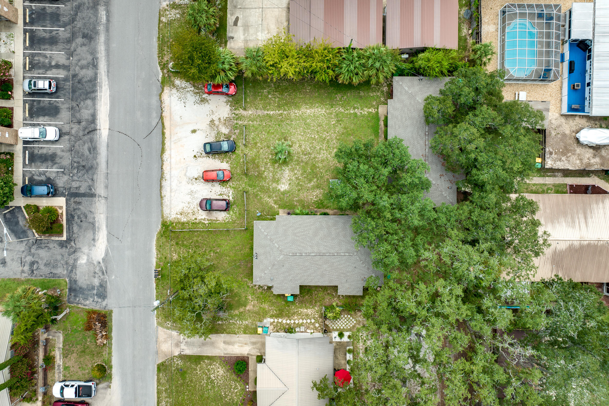 LOT 1 BLK 1 RACETRACK RD S/D - Residential