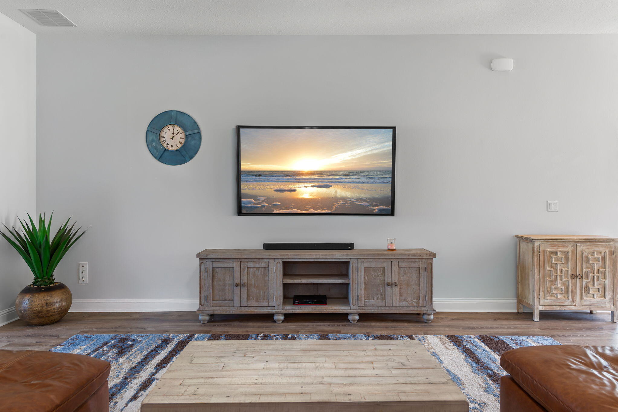 HOLLEY BY THE SEA - Residential