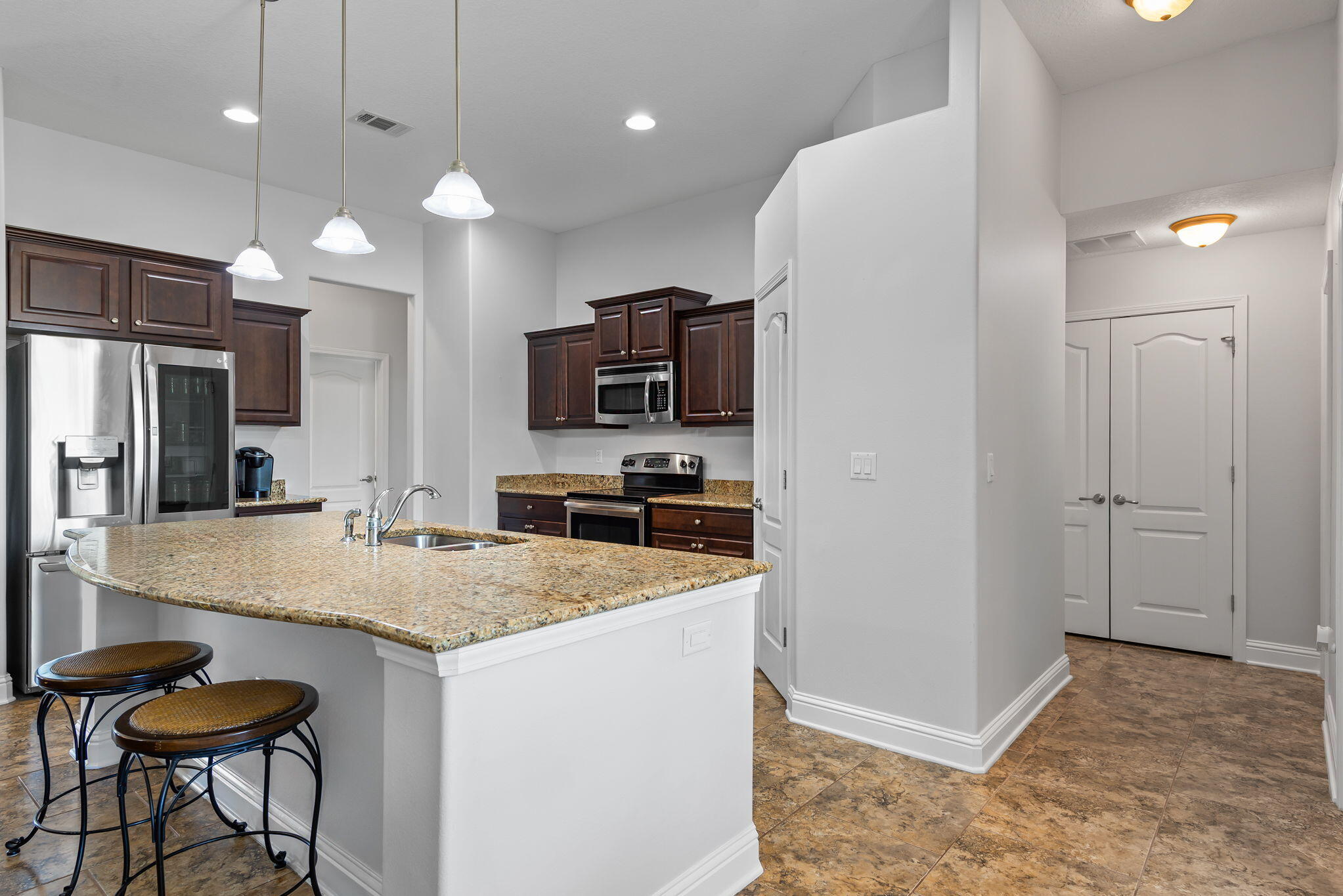 HOLLEY BY THE SEA - Residential