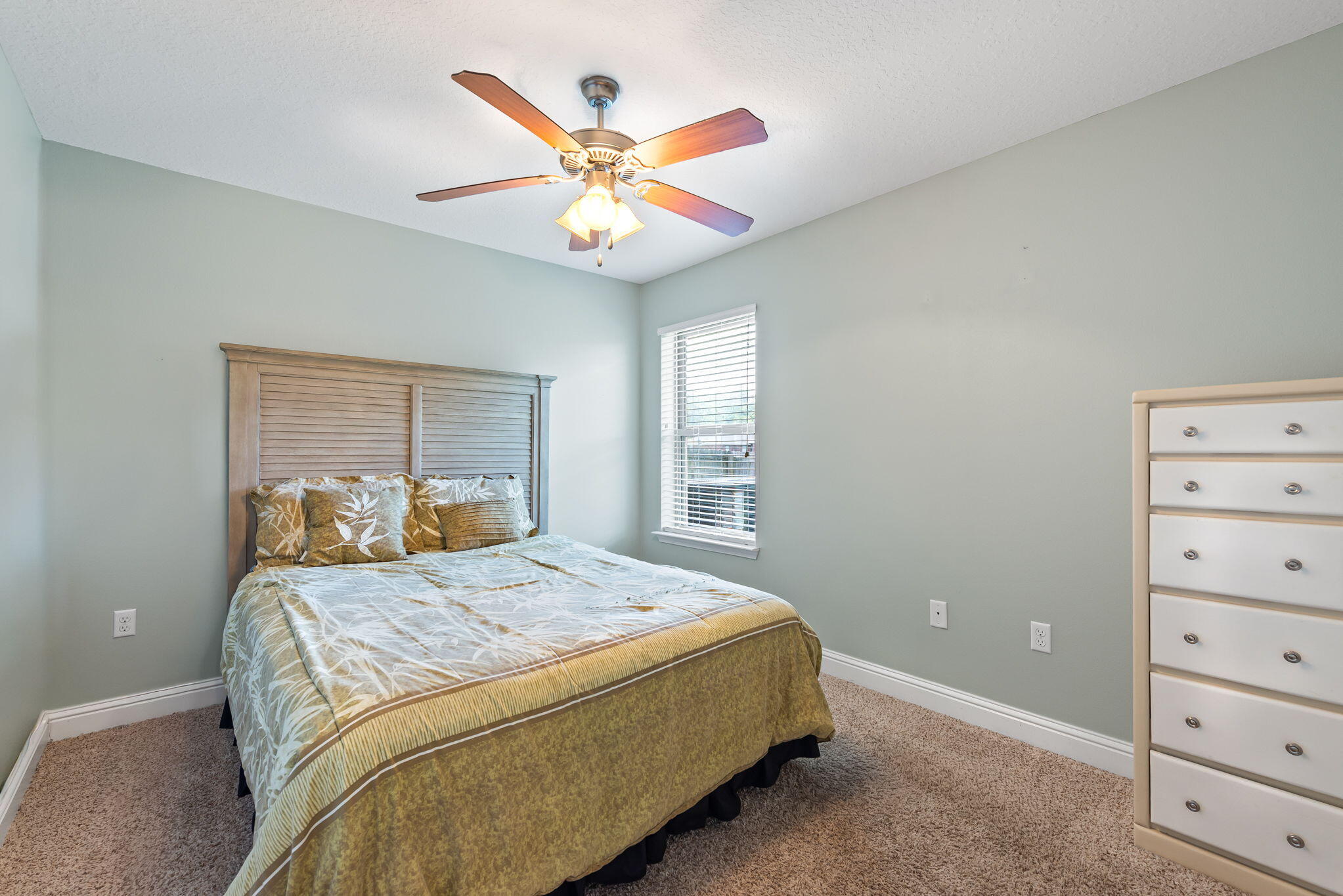 HOLLEY BY THE SEA - Residential