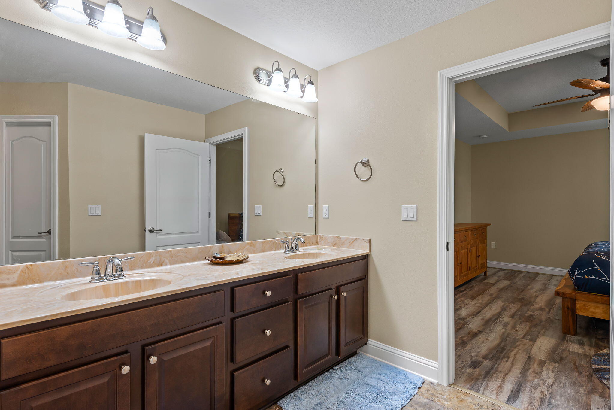 HOLLEY BY THE SEA - Residential