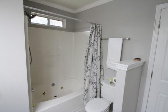 RIVERCHASE S/D PH 2 - Residential