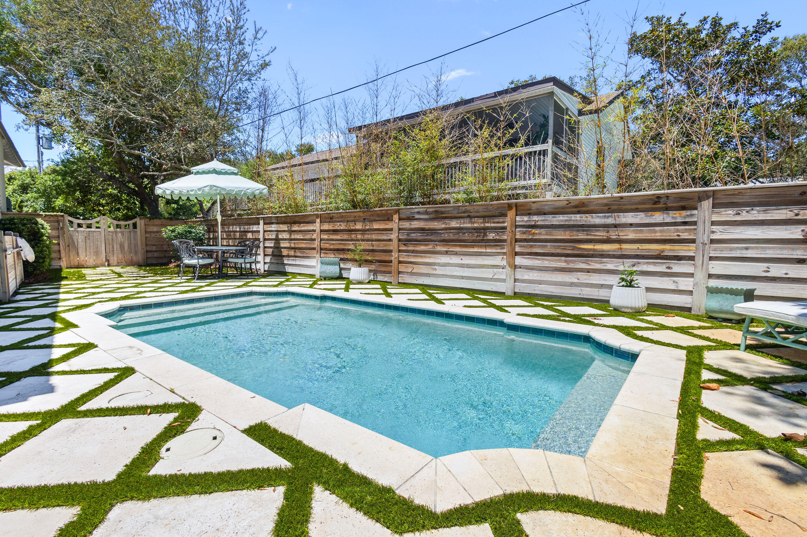 SEAGROVE 3RD ADDN - Residential