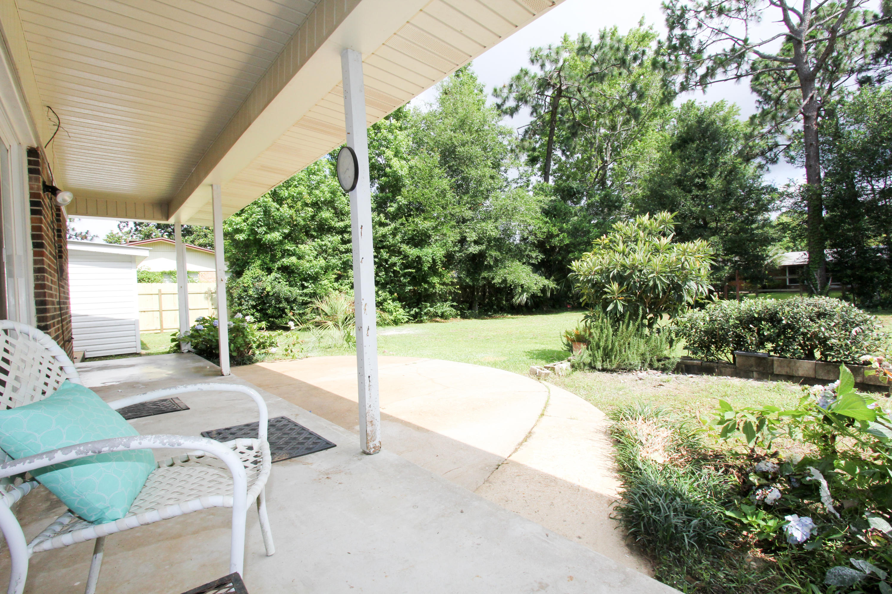 BAYOU POQUITO - Residential